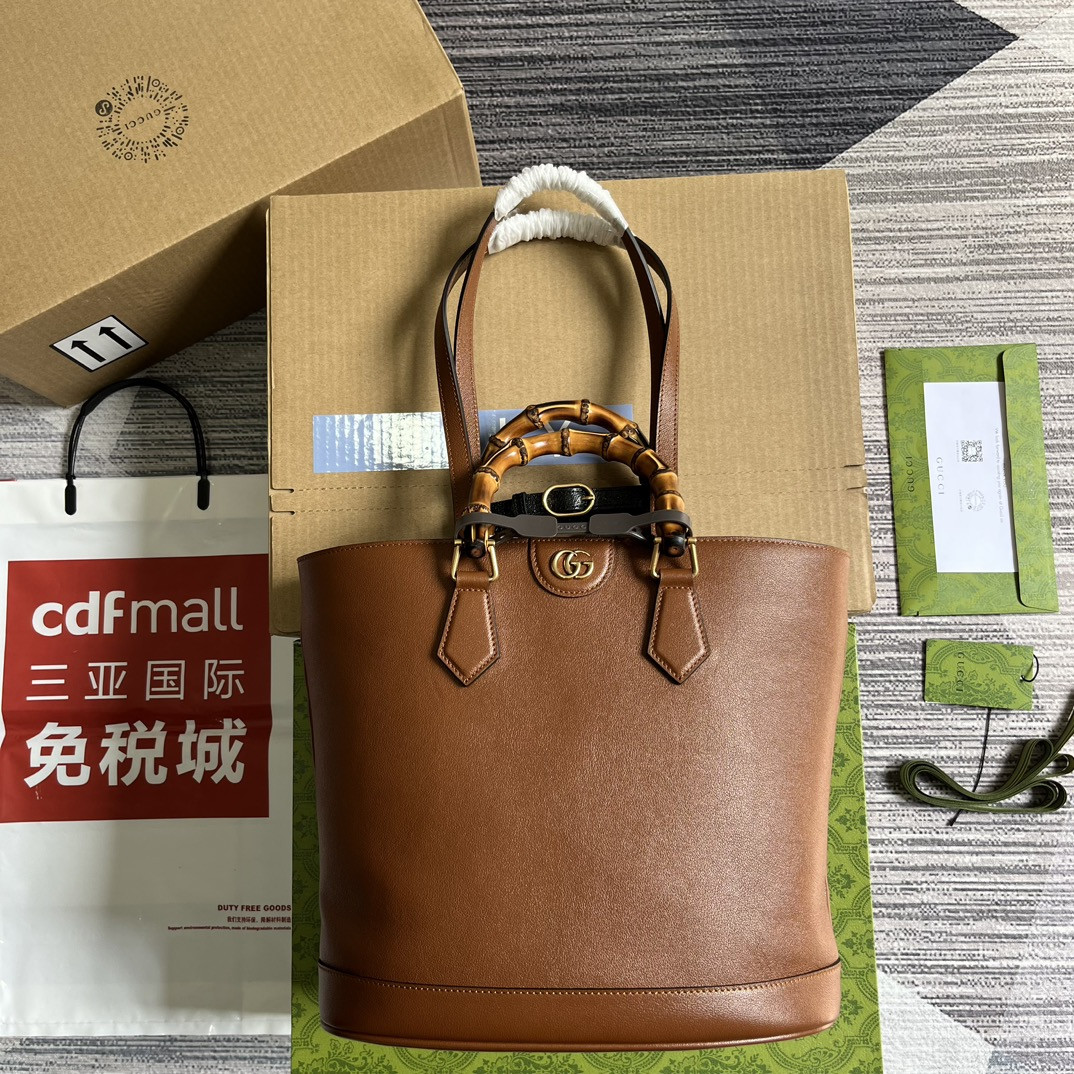 Gvc*1 DIANA MEDIUM TOTE BAG Cuir 31W x 27H x 15D CM