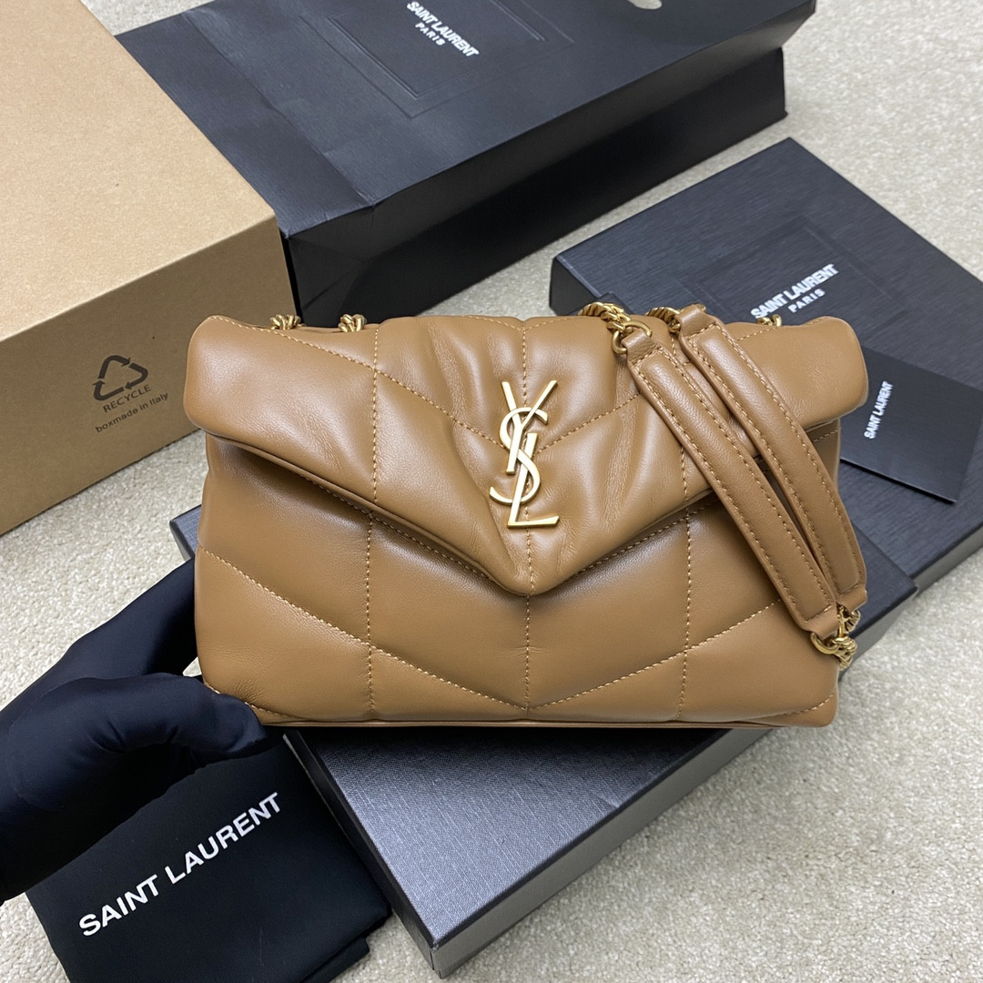 Y51 PUFFER IN LEATHER BROWN 23 X 15.5 X 5.8 CM