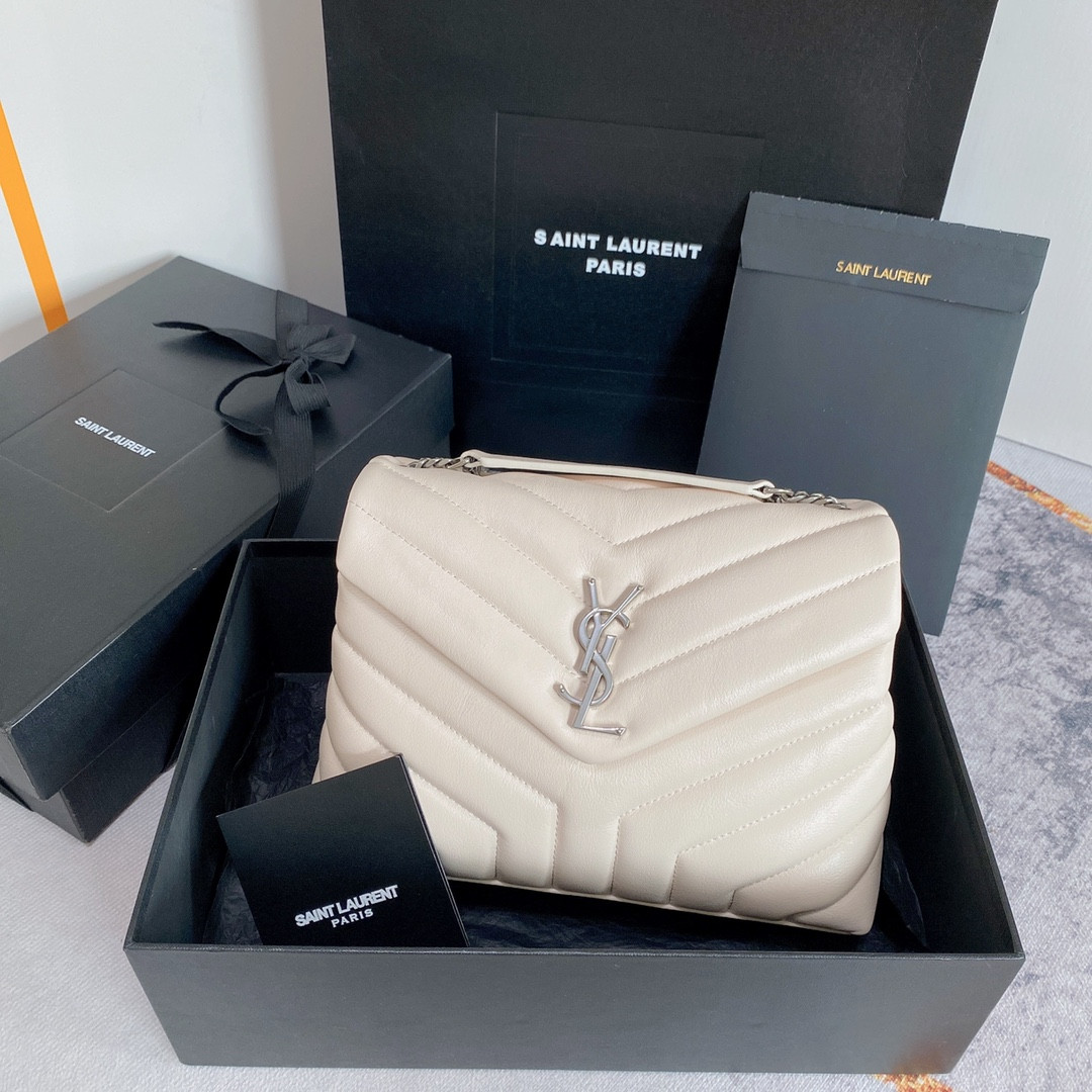 Y51 LOULOU SMALL IN QUILTED LEATHER WHITE 9 X 6.1 X 3.3 INCHES