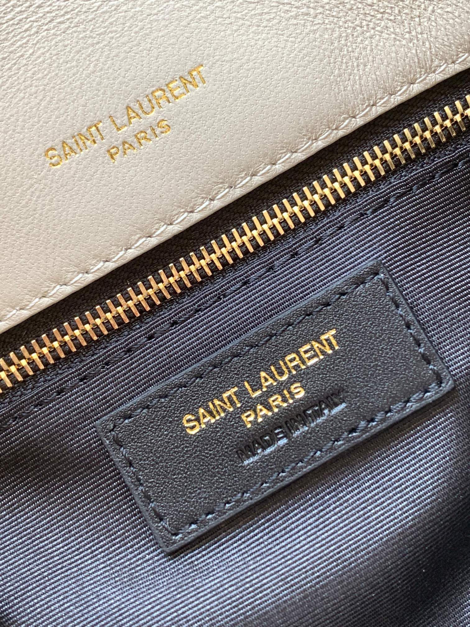 Y51 PUFFER MEDIUM IN NAPPA LEATHER WHITE 13.7 X 9 X 5.3 INCHES