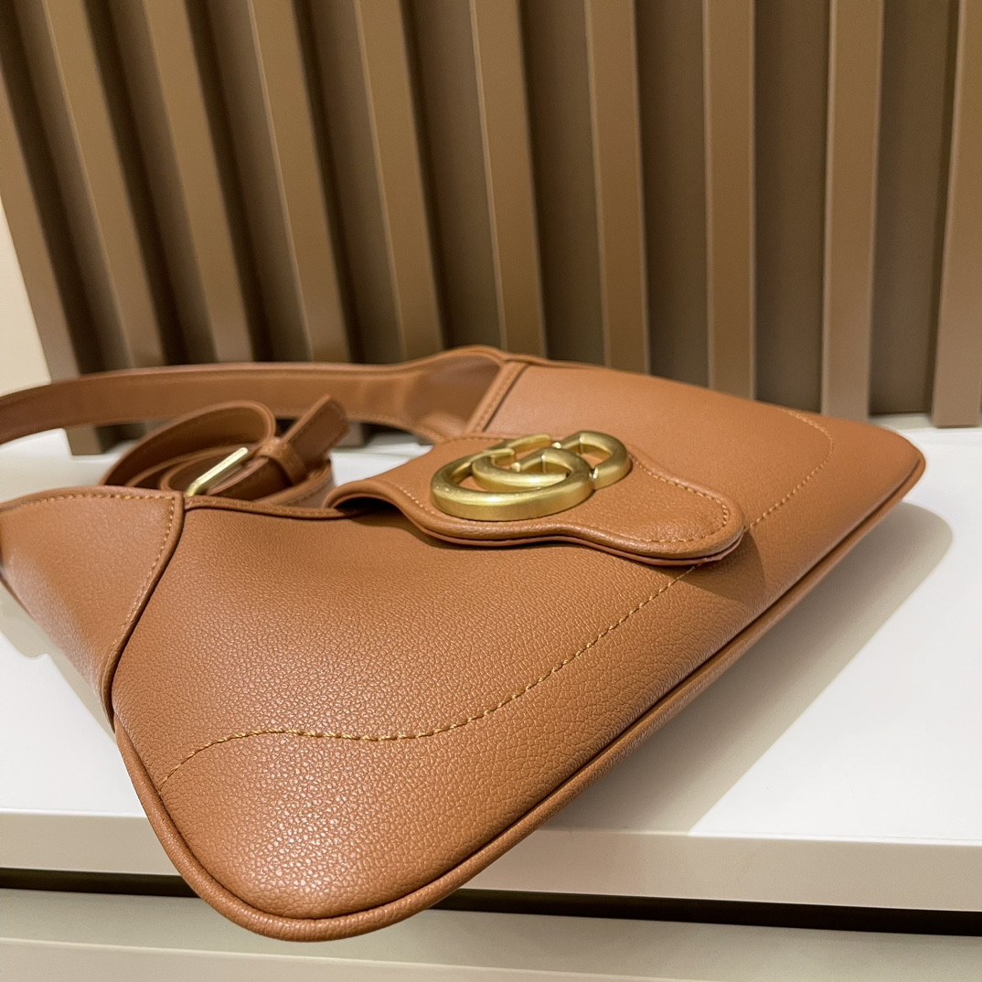 Gvc*1 APHRODITE SHOULDER BAG BROWN 27 X 13.5 X 2 cm