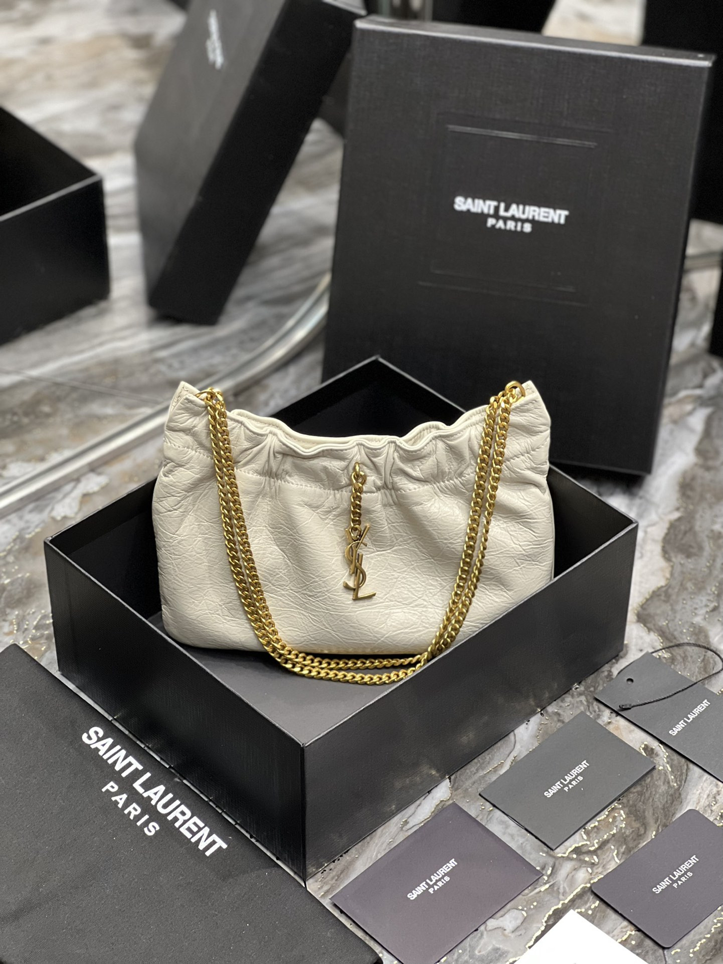 Y51 Mini leather shoulder bag White 24x14x4 cm