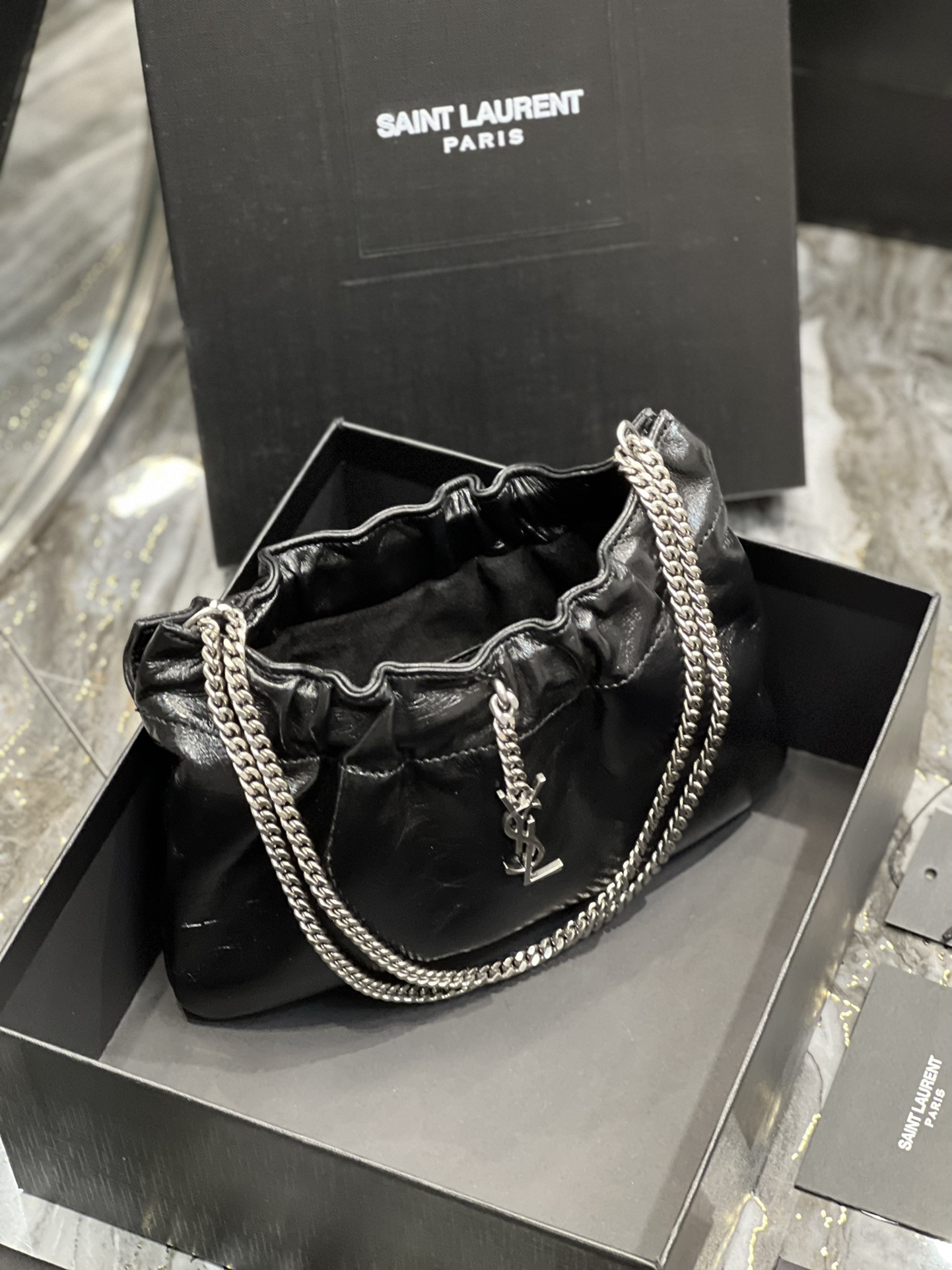 Y51 Mini leather shoulder bag Black 24x14x4 cm
