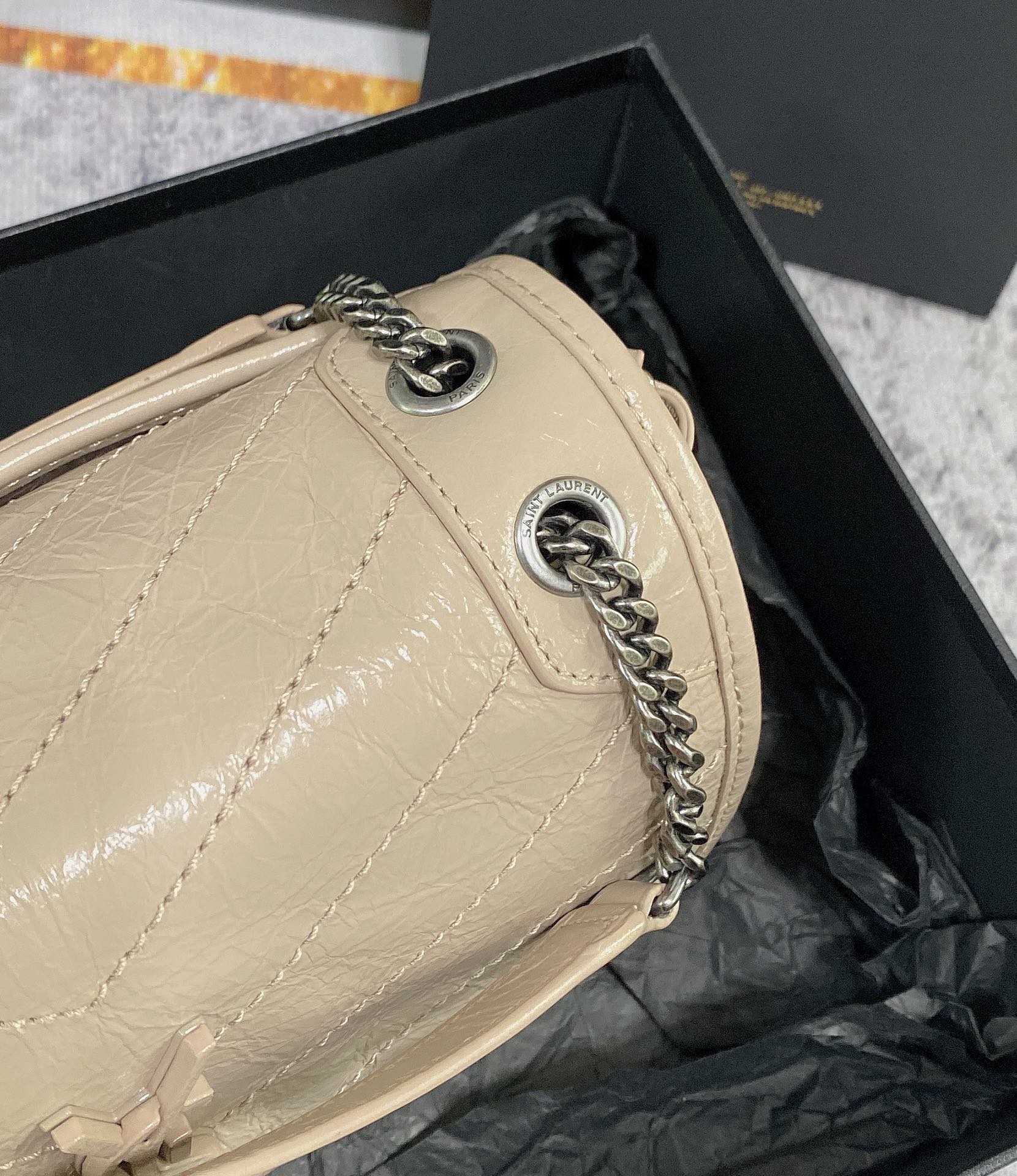 Y51 NIKI BABY IN VINTAGE LEATHER BEIGE 8.2 X 6 X 2.9 INCHES
