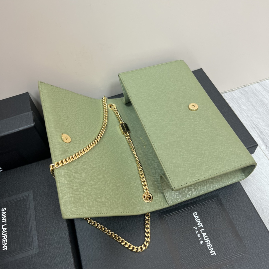 Y51 KATE MEDIUM IN GRAIN DE POUDRE EMBOSSED LEATHER GREEN 9.4 X 5.7 X 2.1 INCHES