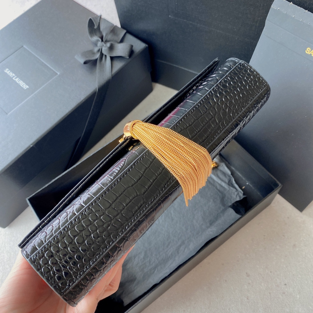 Y51 KATE MEDIUM TASSEL IN CROCODILE-EMBOSSED LEATHER BLACK 9.4 X 5.7 X 2.1 INCHES