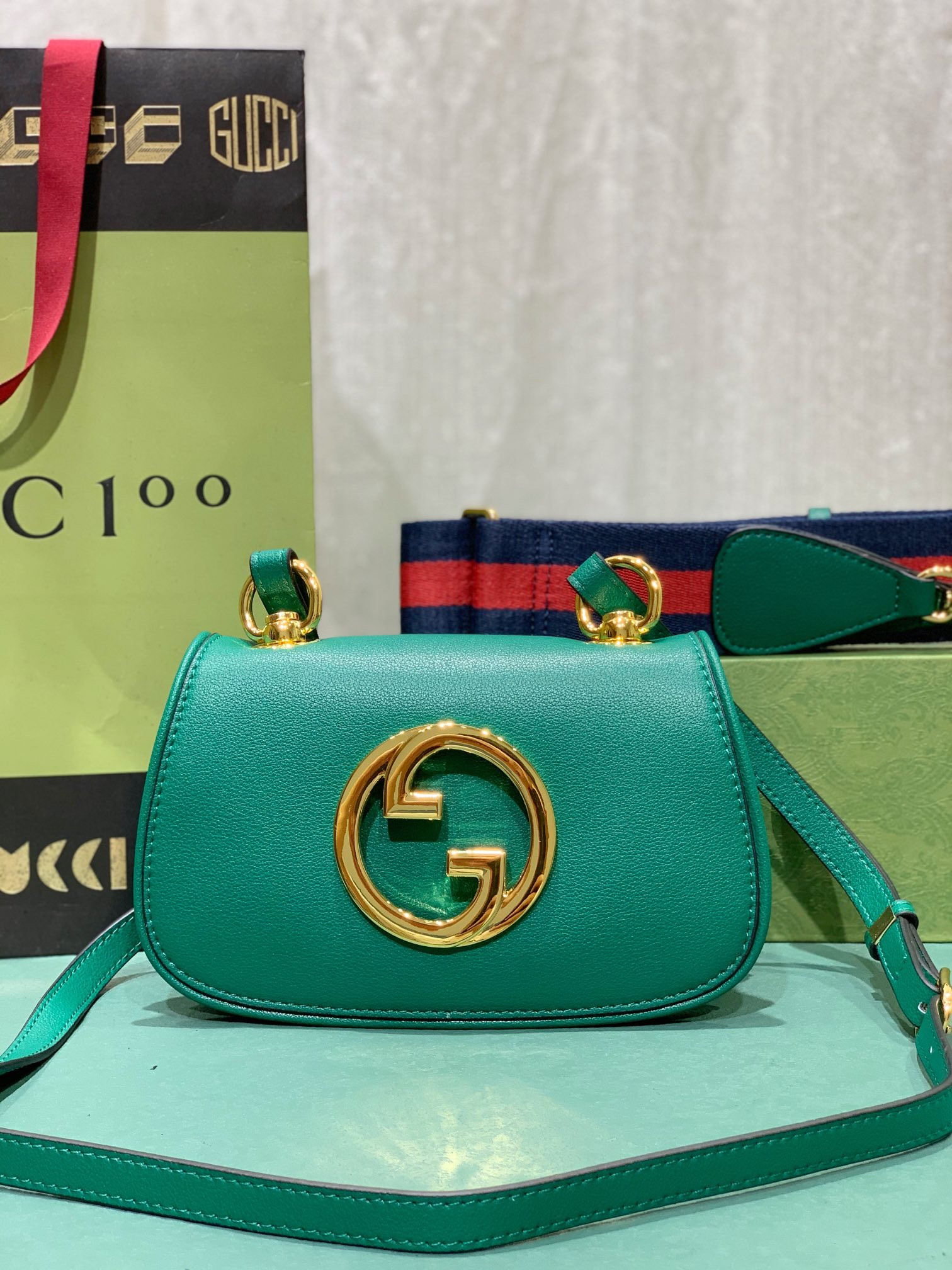 Gvc*1 BLONDIE MINI BAG GREEN 8.7"W x 5.1"H x 2.2"D