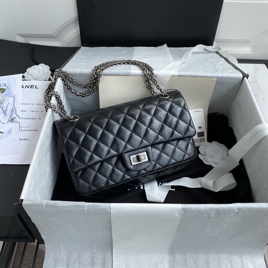 Ch**el 2.55 HANDBAG 6.2 × 9.4 × 2.9 in