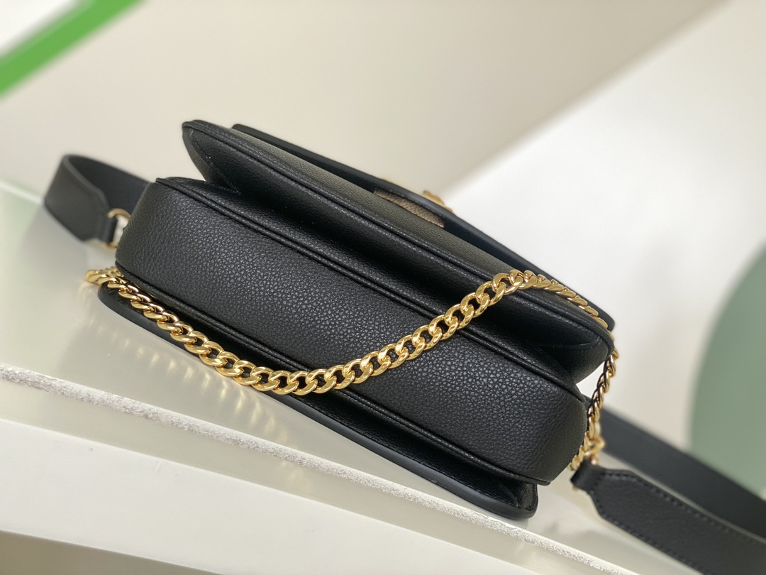 lv m22735 oxF0rd 8.7 x 6.3 x 3.7 inches