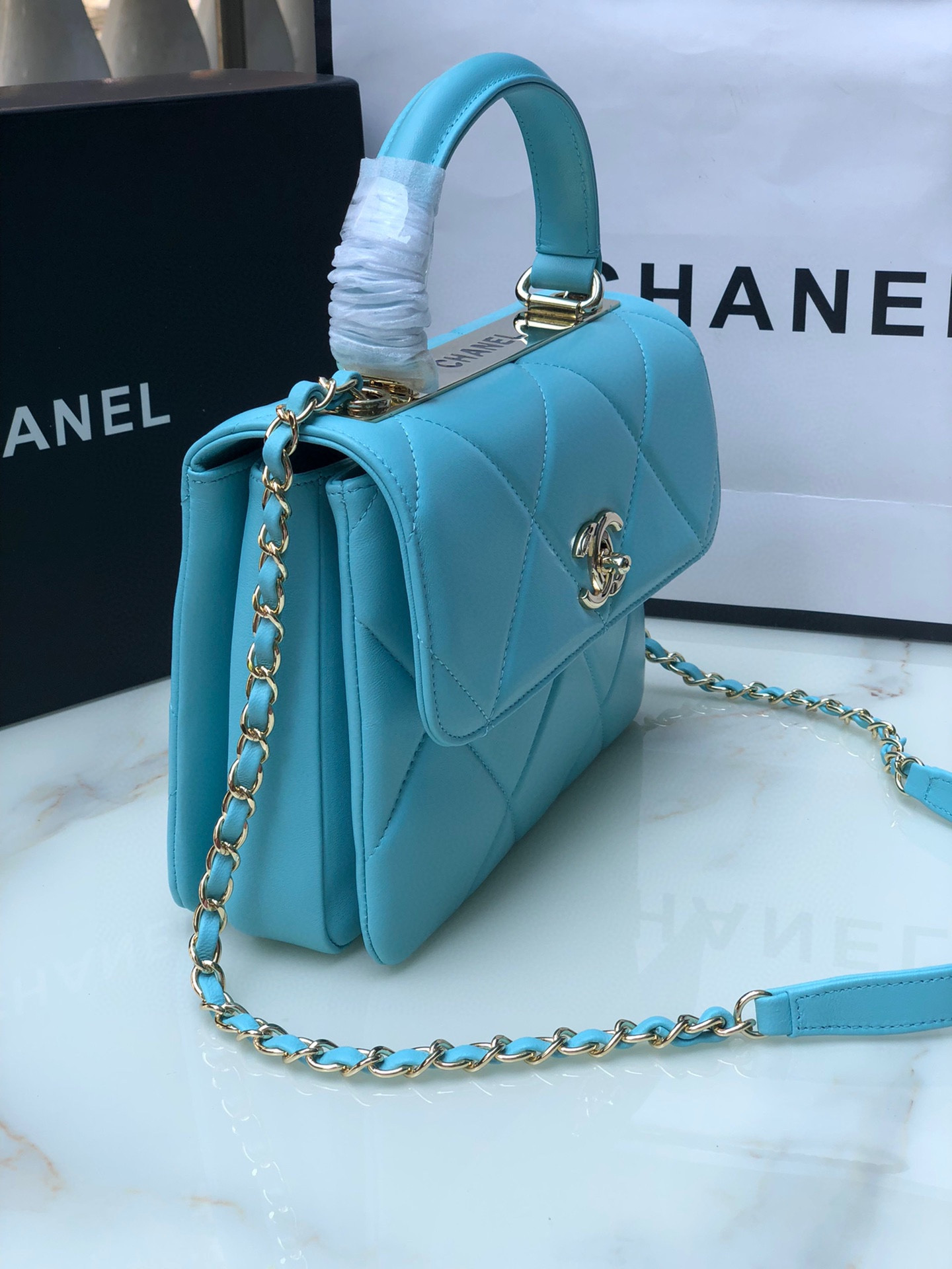 Ch**el FLAP BAG WITH TOP HANDLE 6.6 × 9.8 × 4.7 in