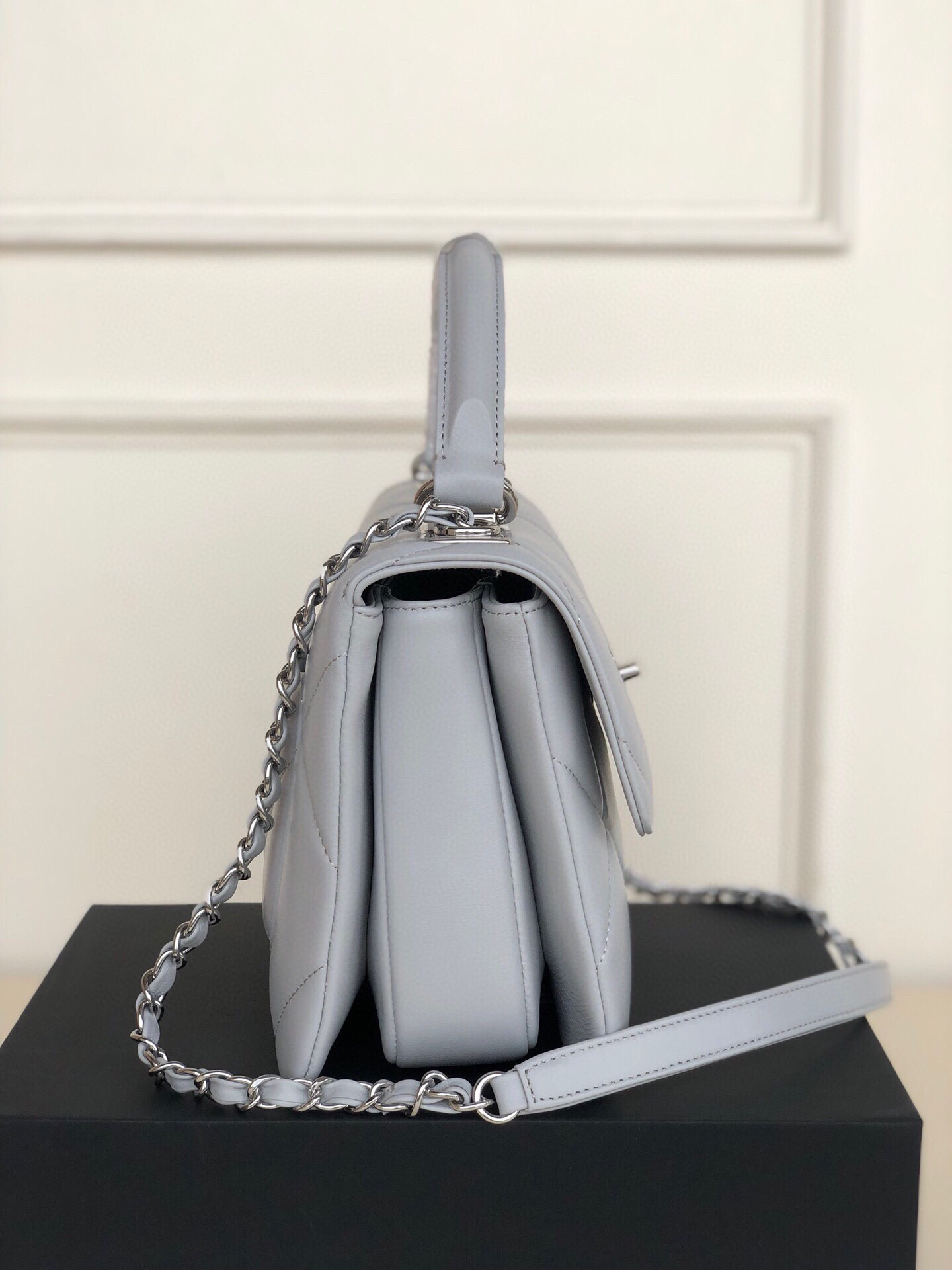 Ch**el FLAP BAG WITH TOP HANDLE 6.6 × 9.8 × 4.7 in
