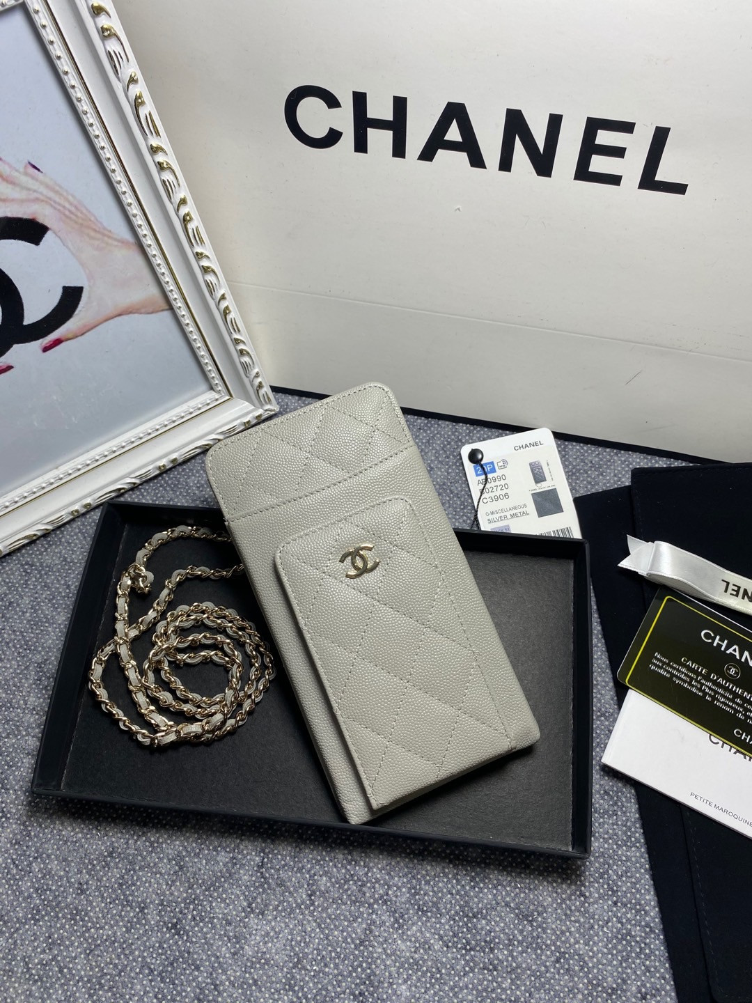 Ch**el LONG ZIPPED WALLET 19-11cm