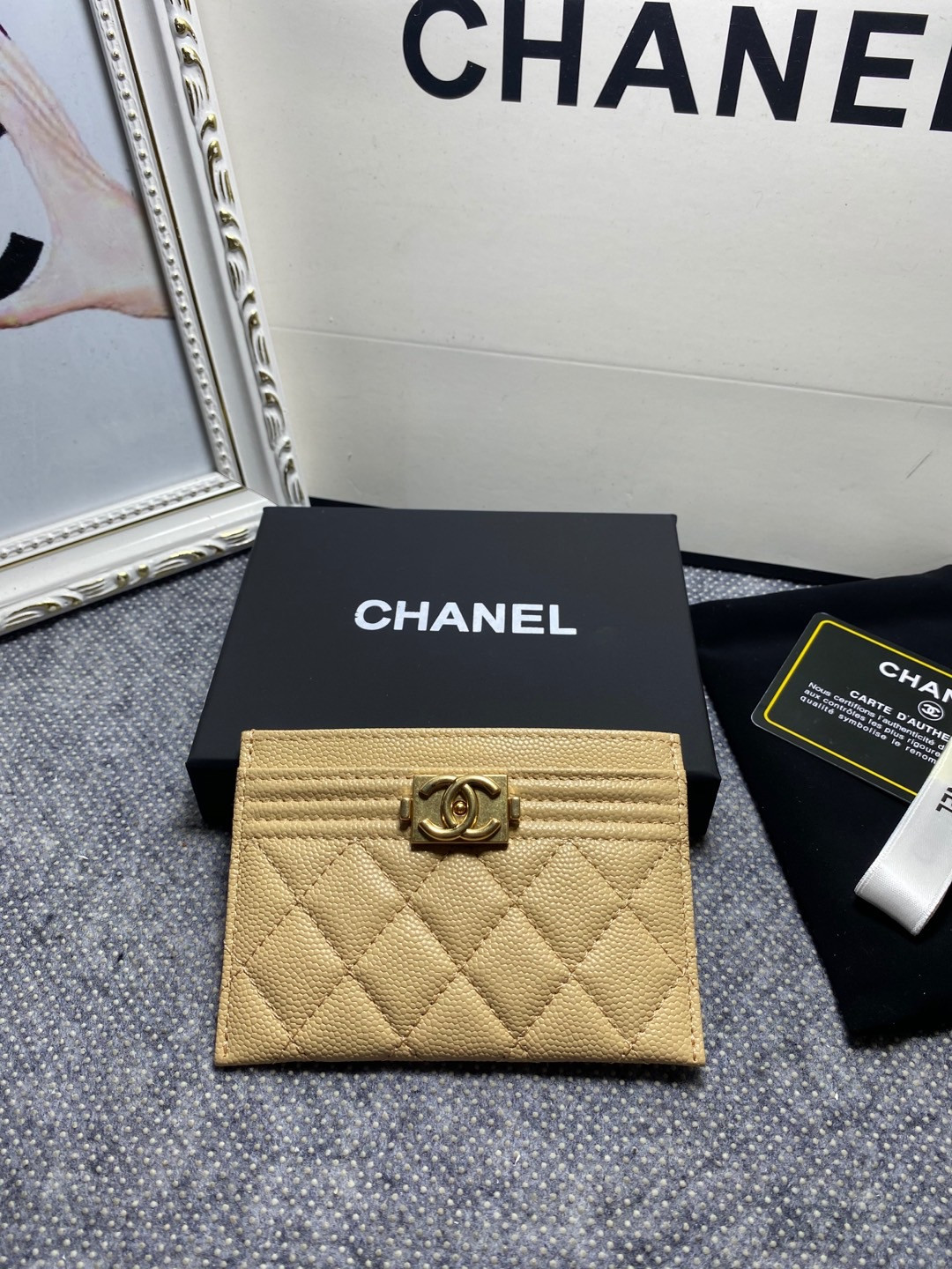 Ch**el CARD HOLDER 10cm