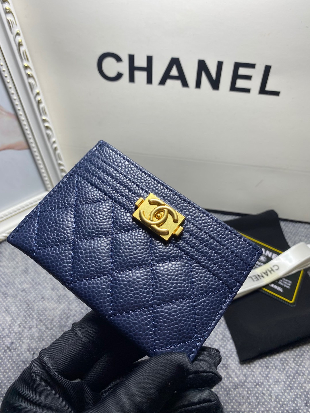 Ch**el card holder 10cm