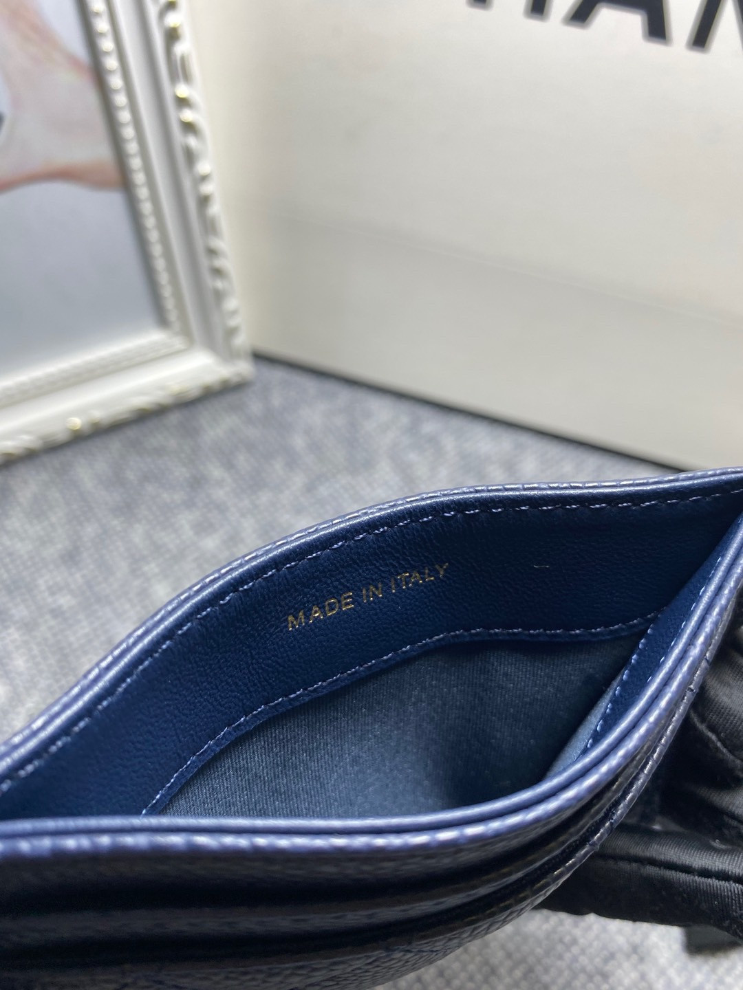 Ch**el card holder 10cm