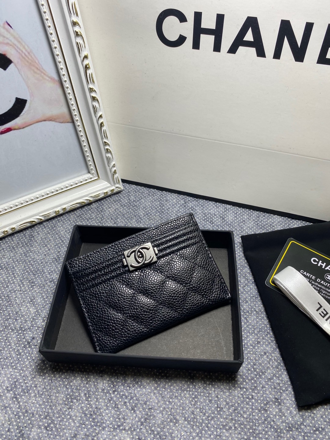 Ch**el card holder 10cm