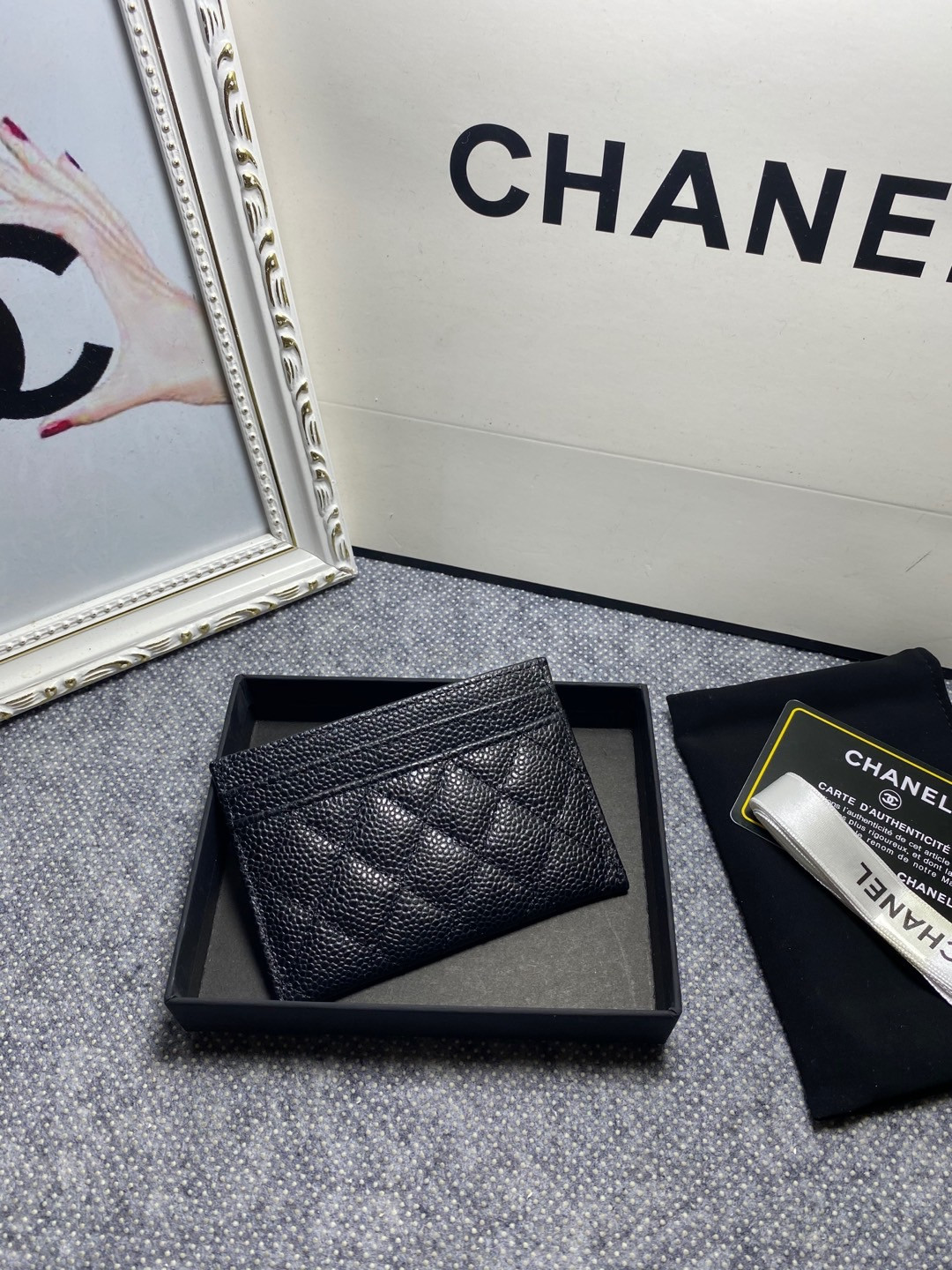 Ch**el card holder 10cm