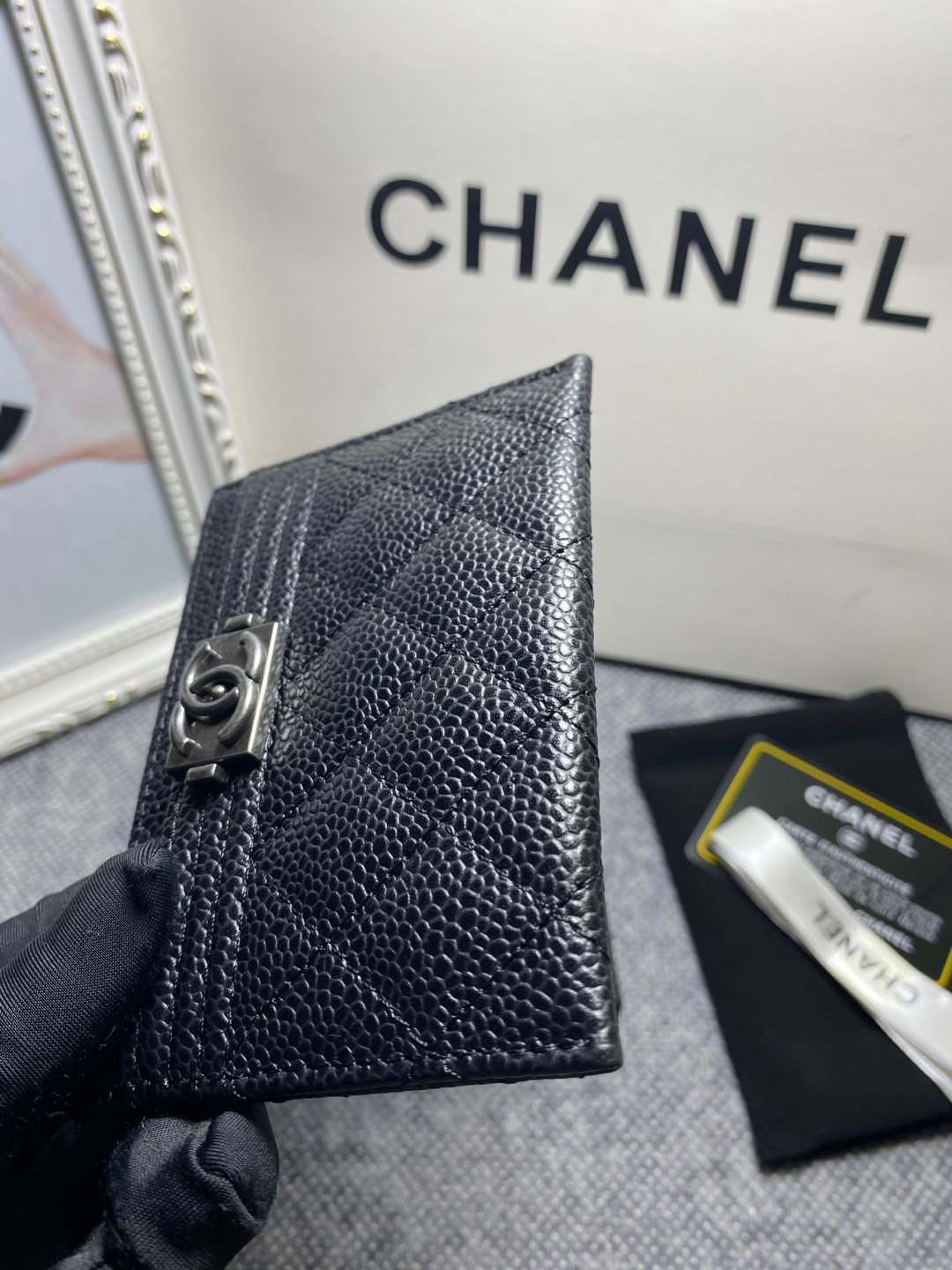 Ch**el card holder 10cm