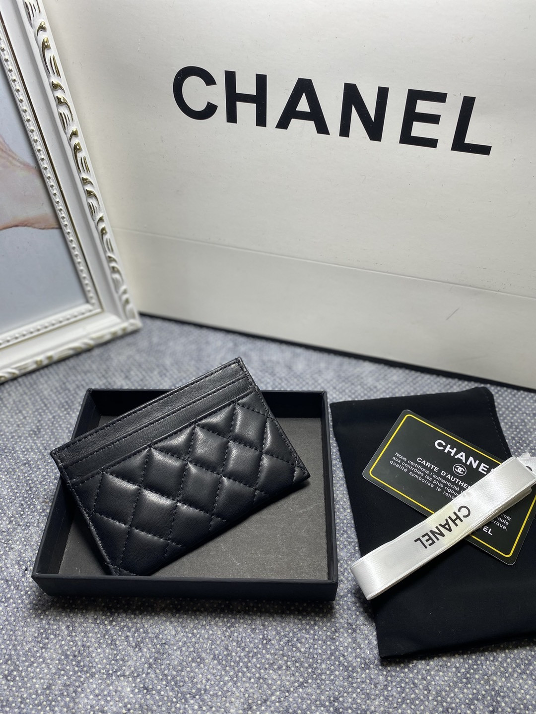 Ch**el card holder 10cm