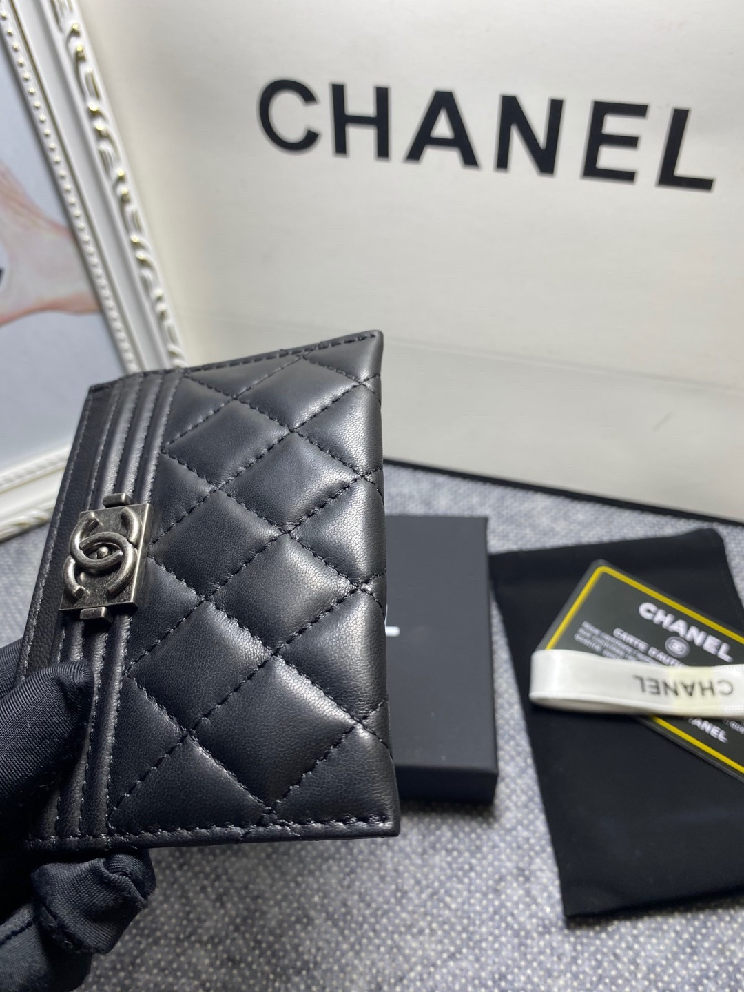 Ch**el card holder 10cm
