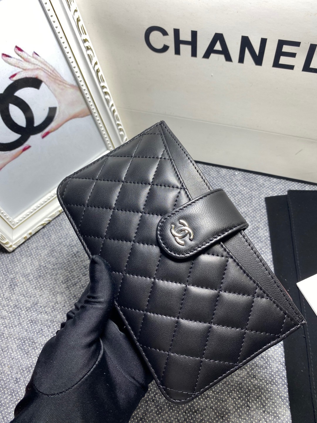 Ch**el CARD HOLDER 15-10cm