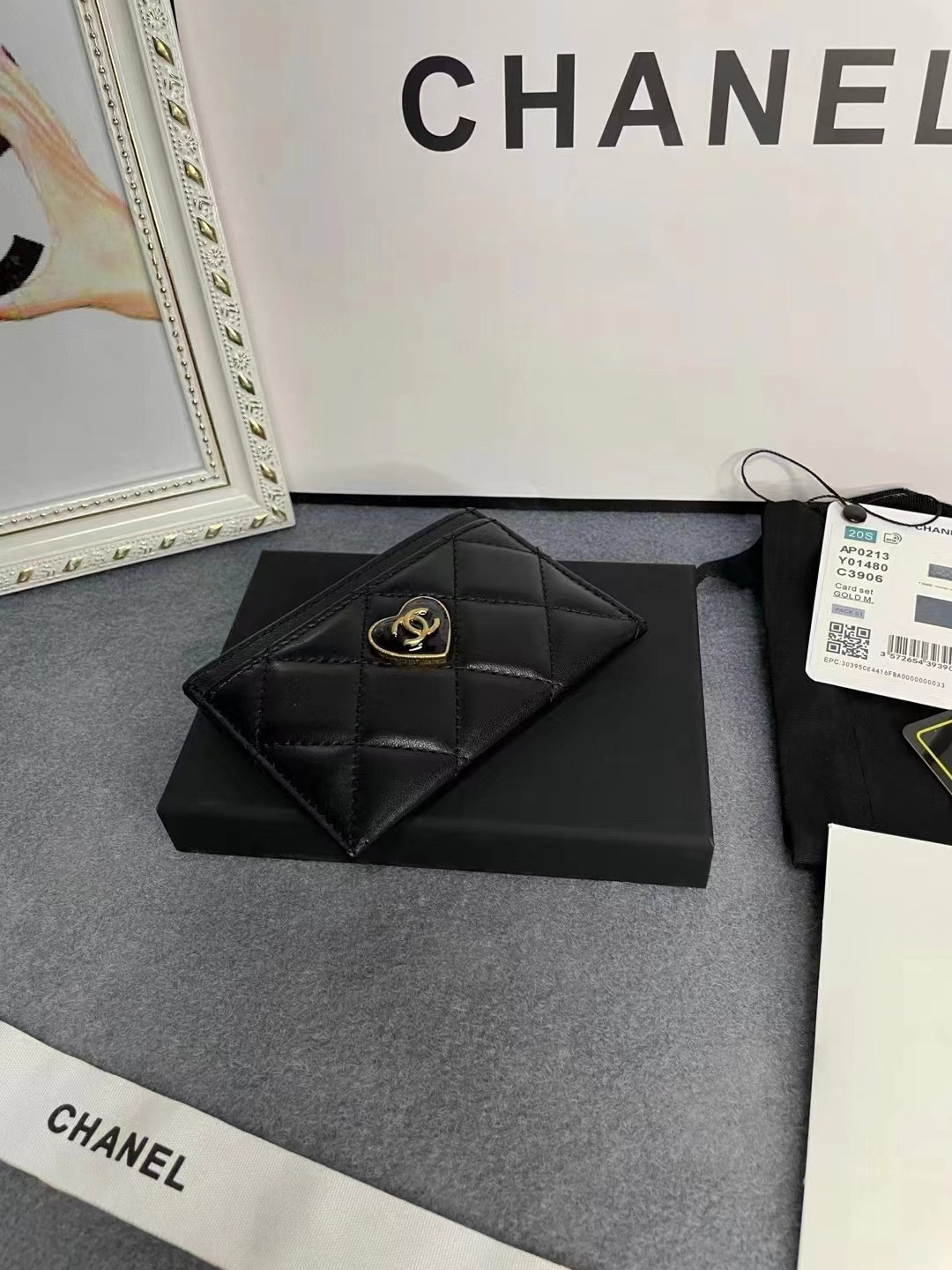 Ch**el CARD HOLDER 11.2×7.5×0.5cm