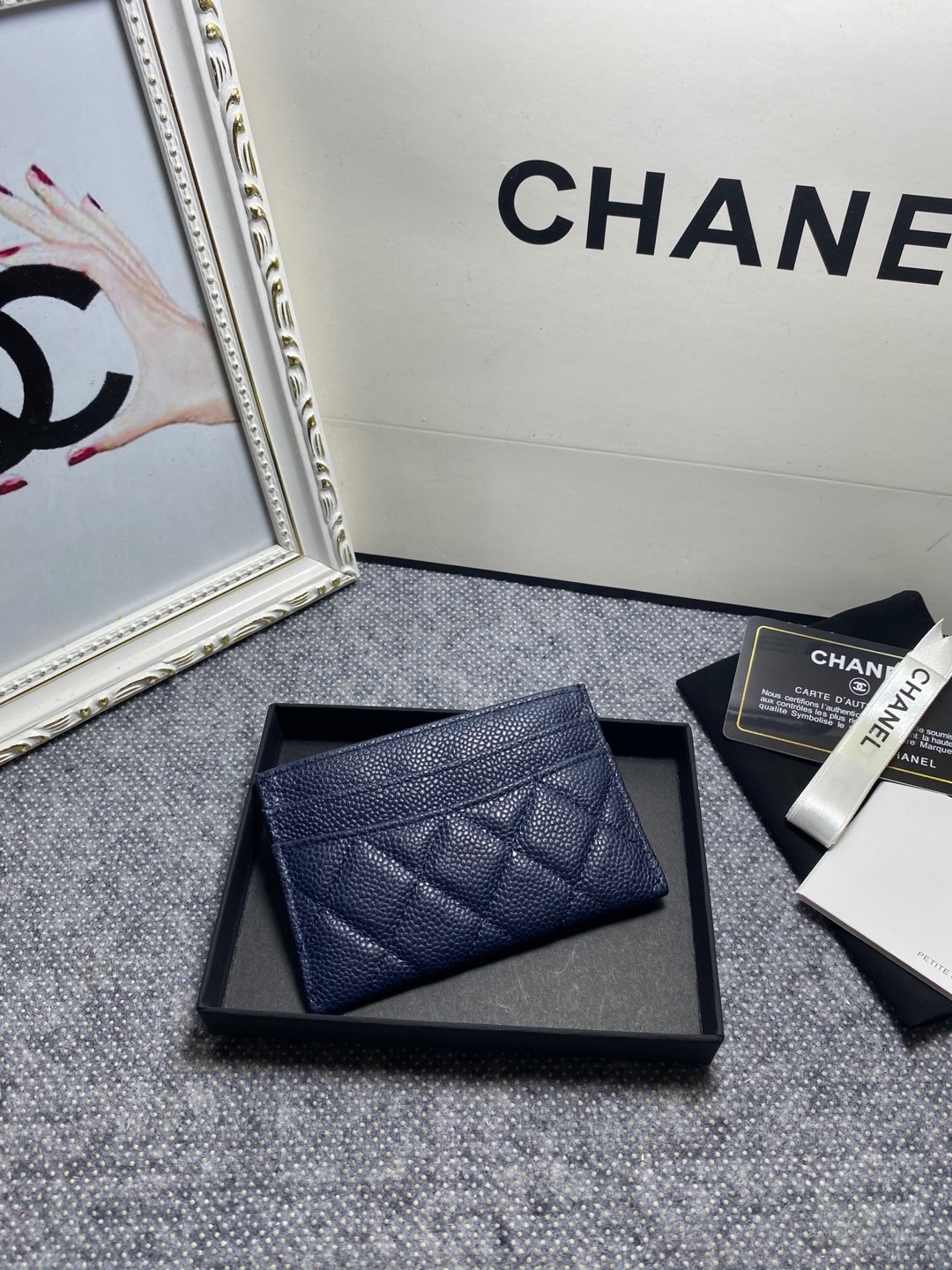 Ch**el card holder 10cm