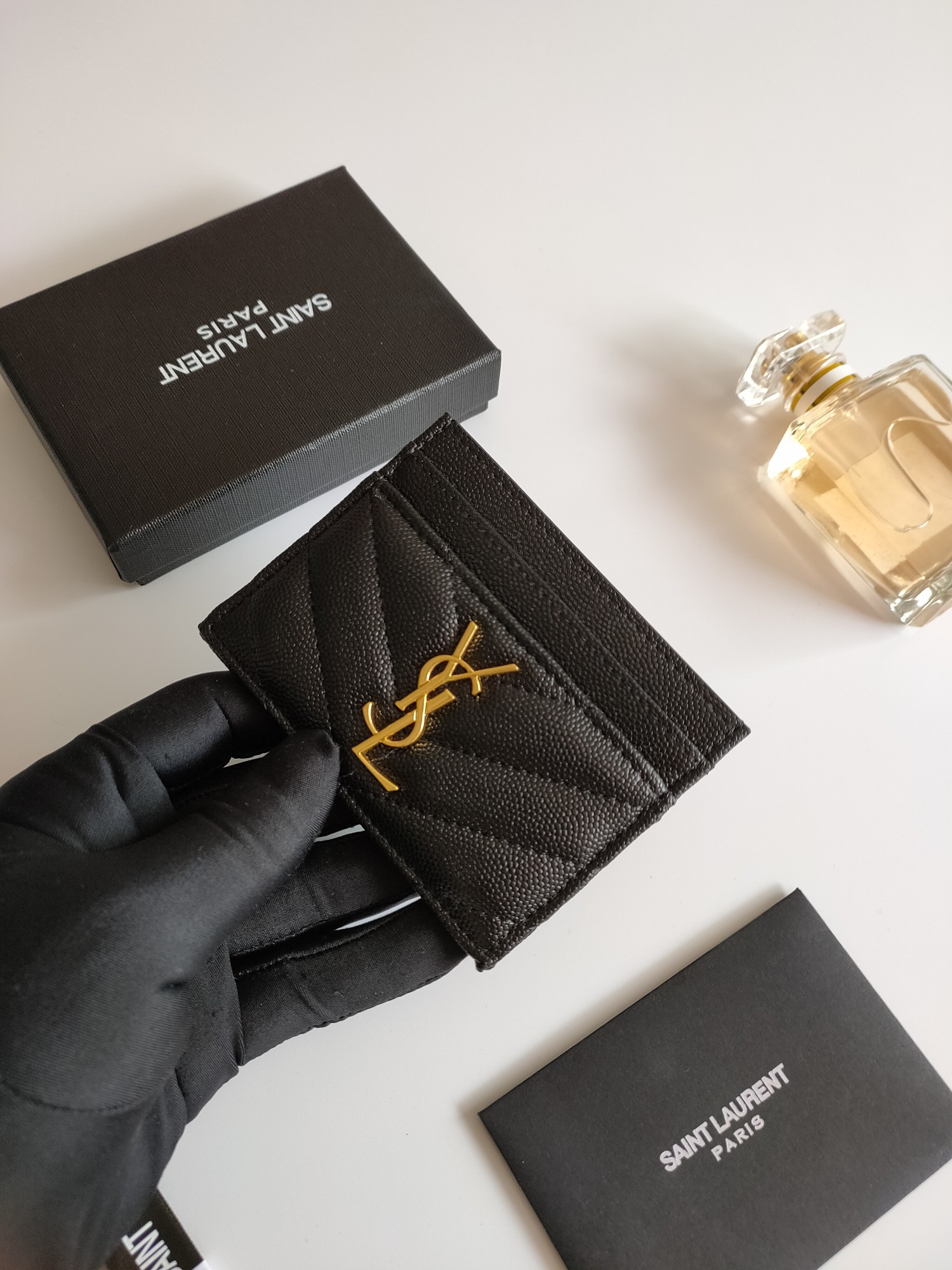 Y51 card holder 10.5×7.5×0.5cm