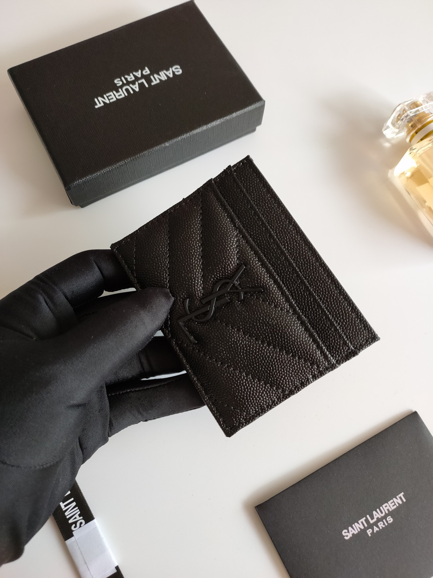 Y51 card holder 10.5×7.5×0.5cm