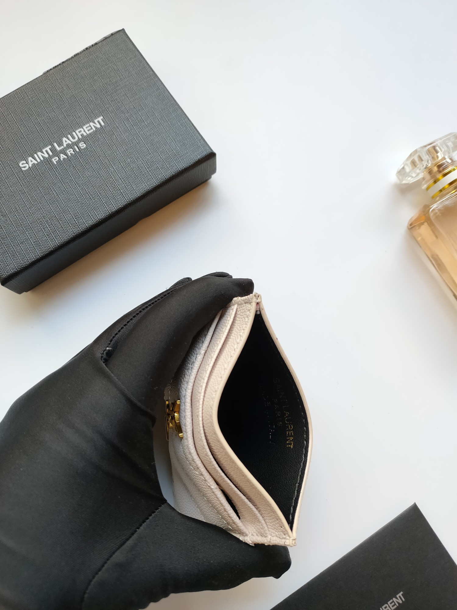 Y51 card holder 10.5×7.5×0.5cm