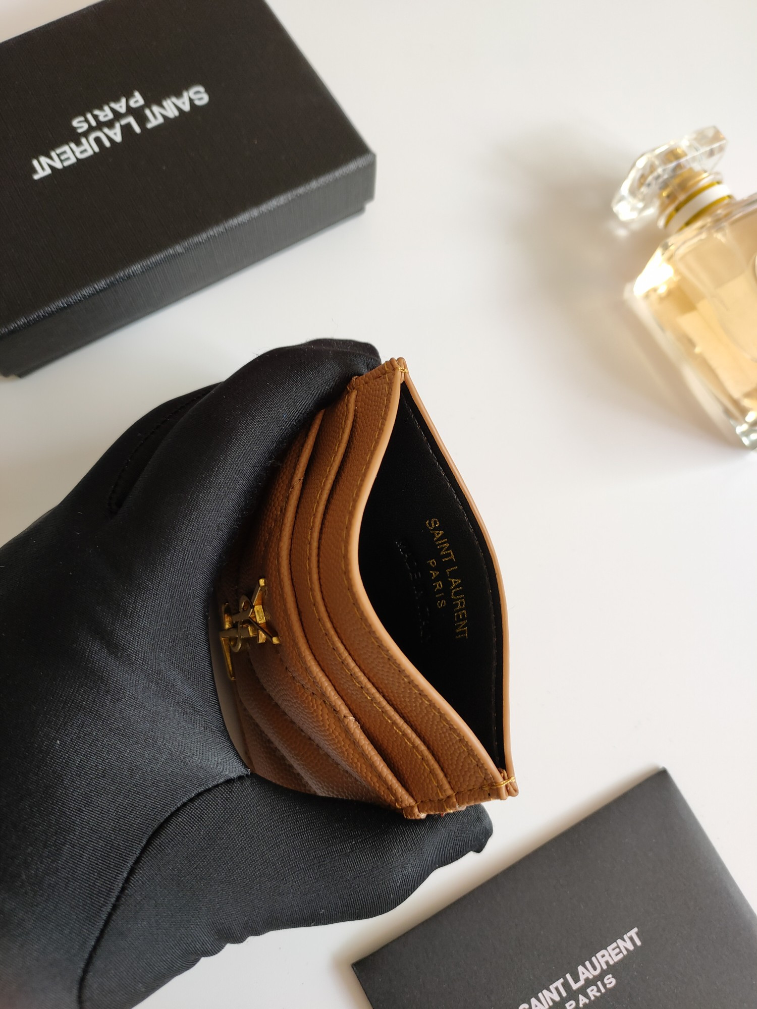 Y51 card holder 10.5×7.5×0.5cm