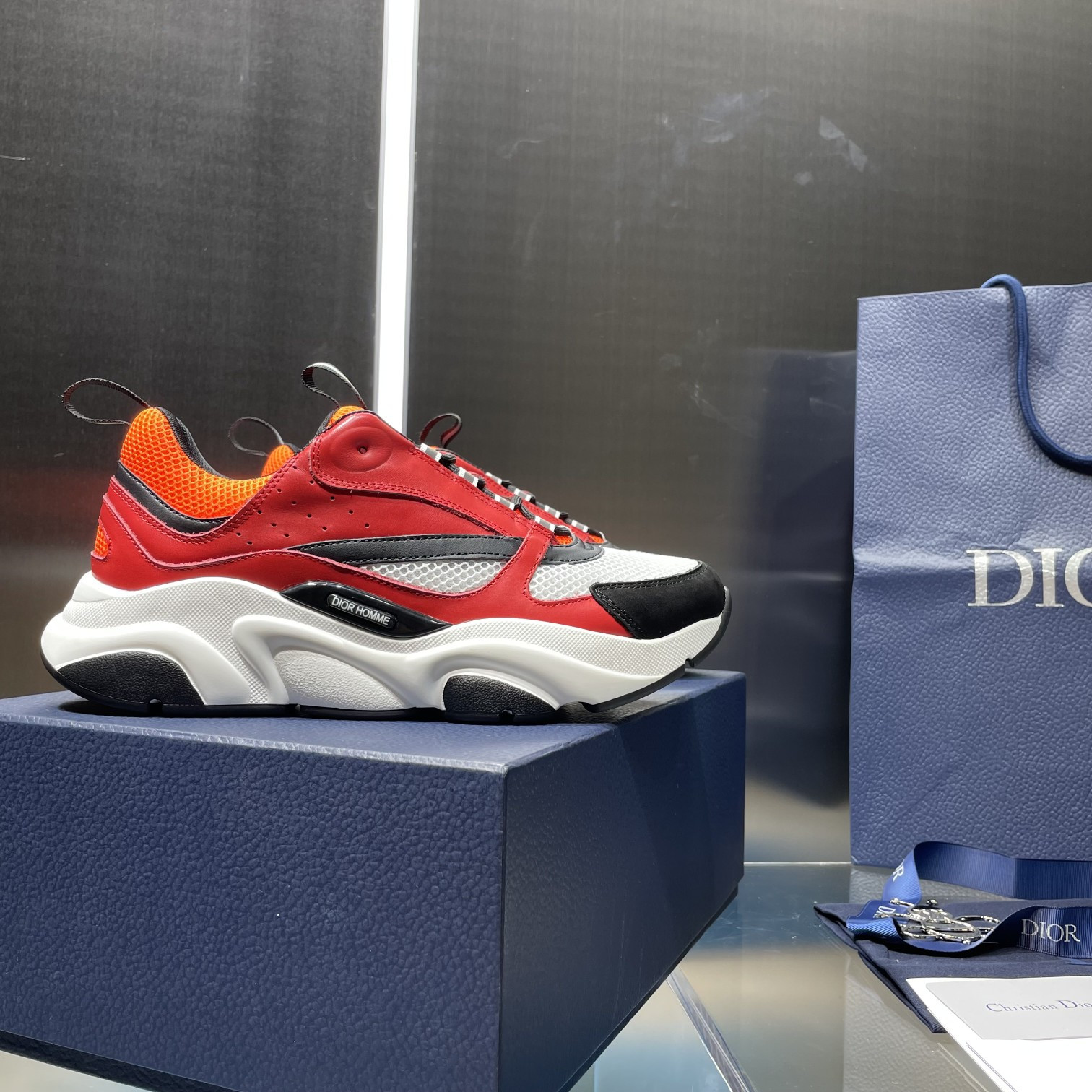 UA D10r B22 red Sneaker