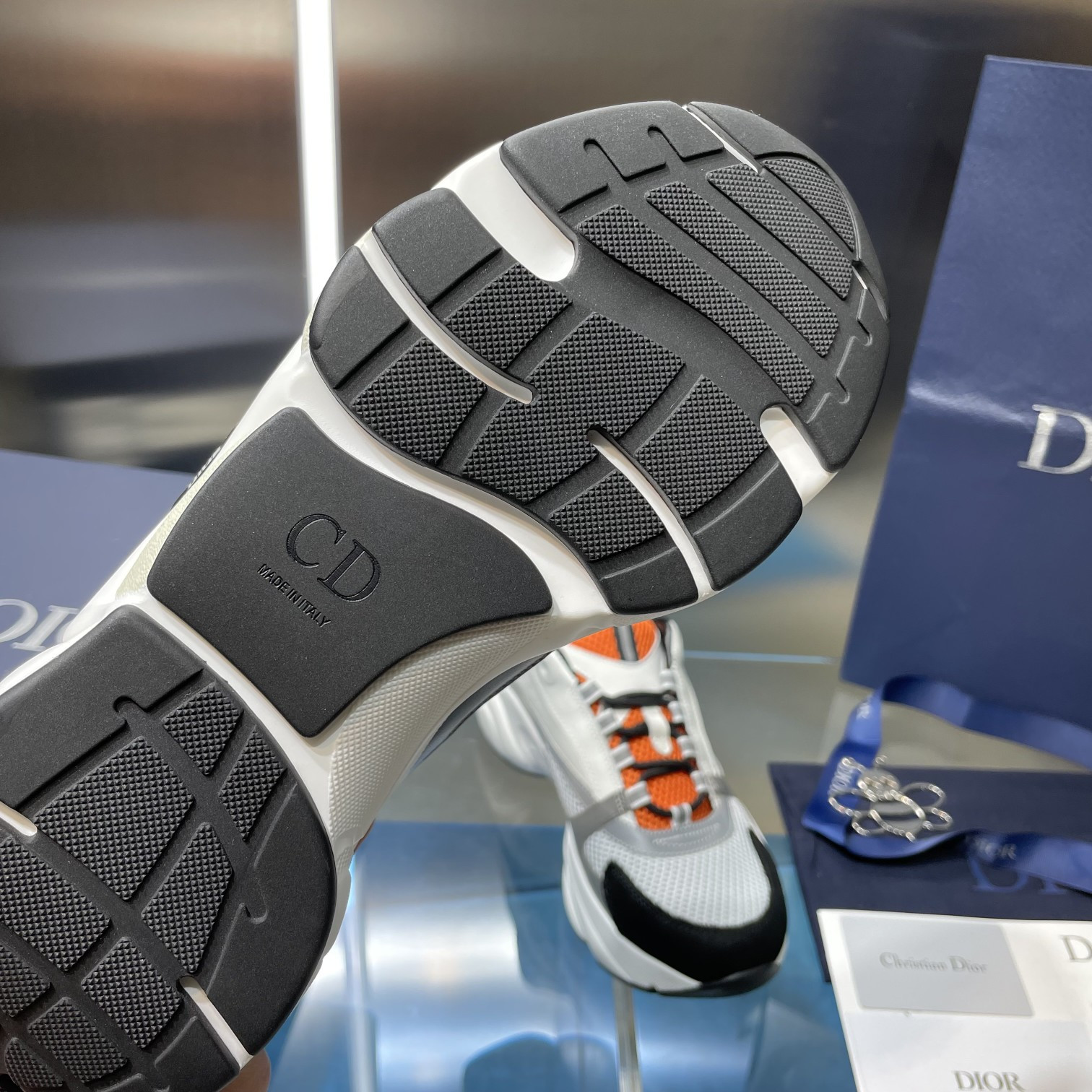 UA D10r B22 Sneaker