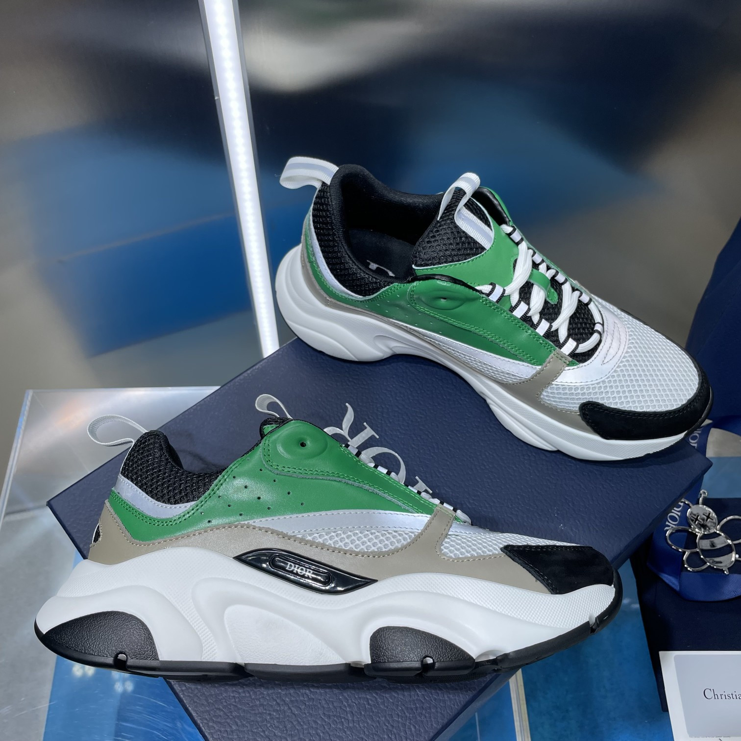 UA D10r B22 green Sneaker