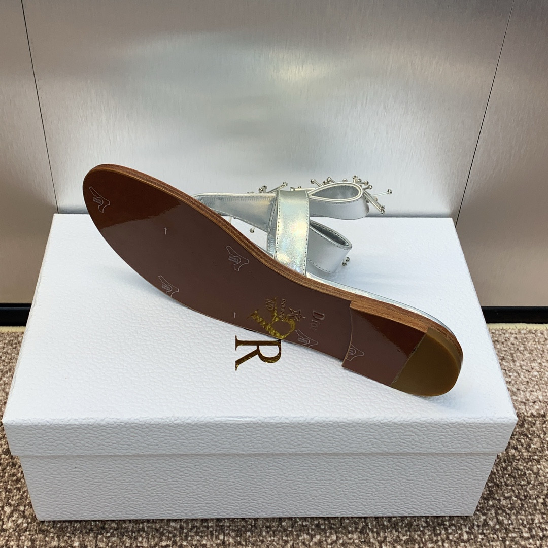 UA D10r Slide 24SS