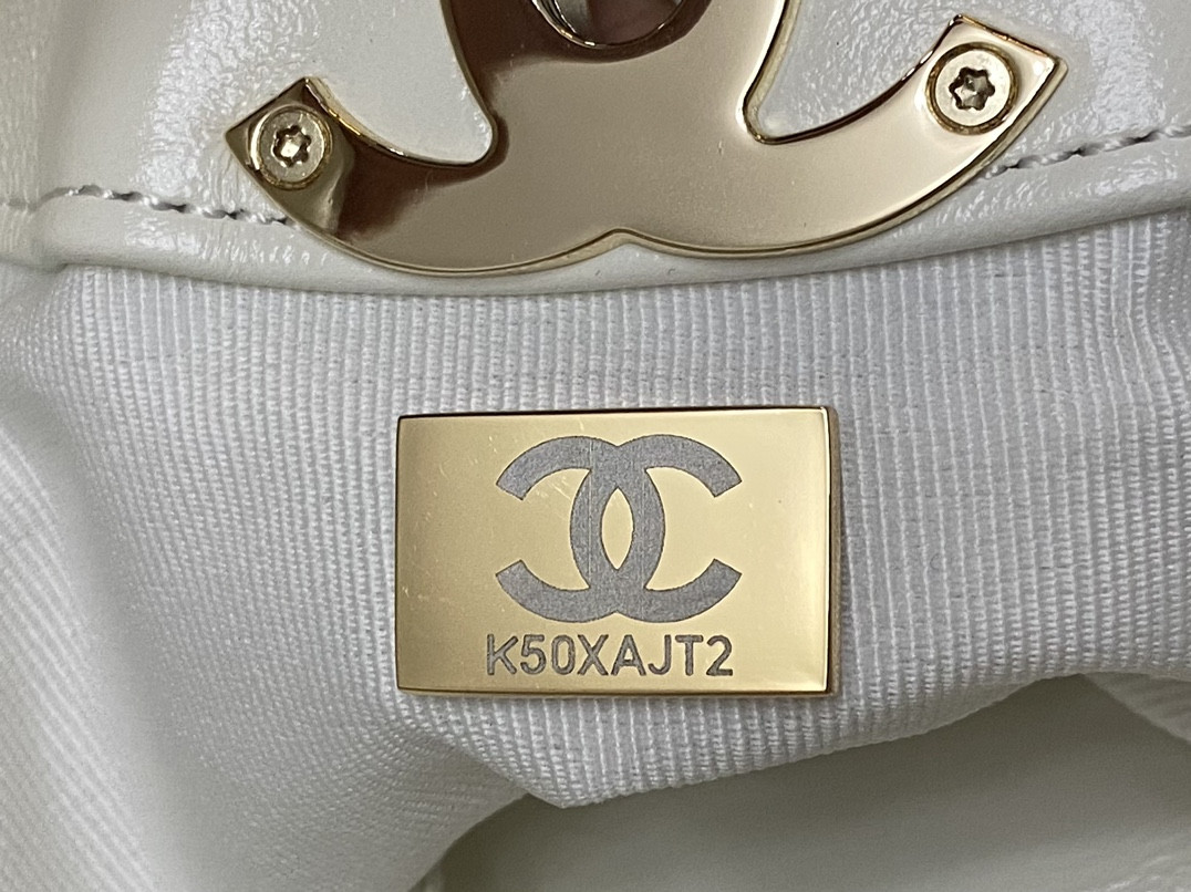 Ch**el MINI SHOPPING BAG Shiny Lambskin & Gold-Tone Metal 22x23x5.5cm