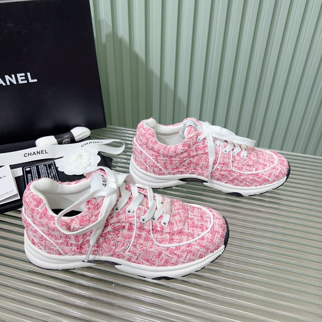 UA Ch**el SNEAKERS Tweed