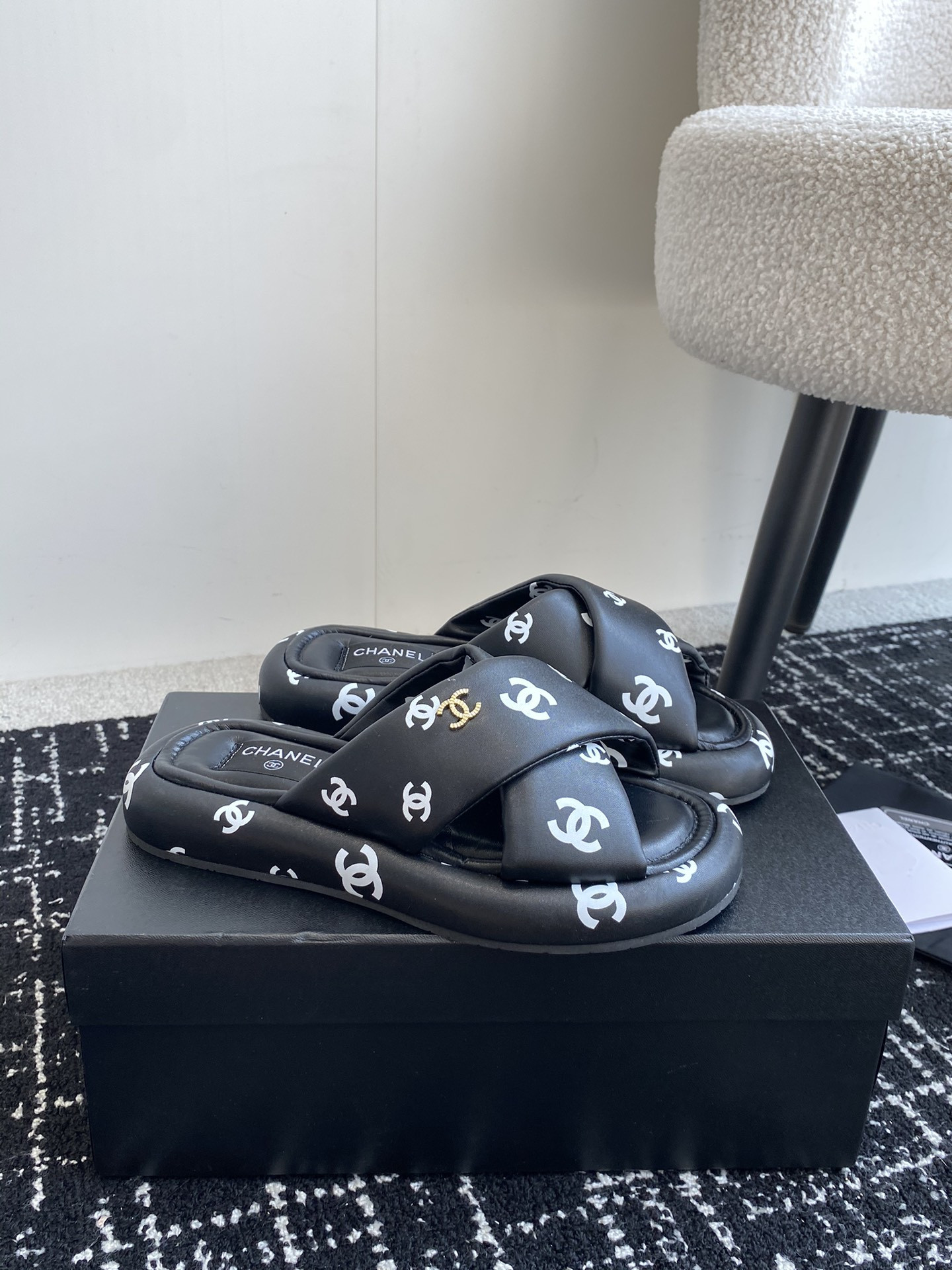 UA Ch**el SLIPPERS