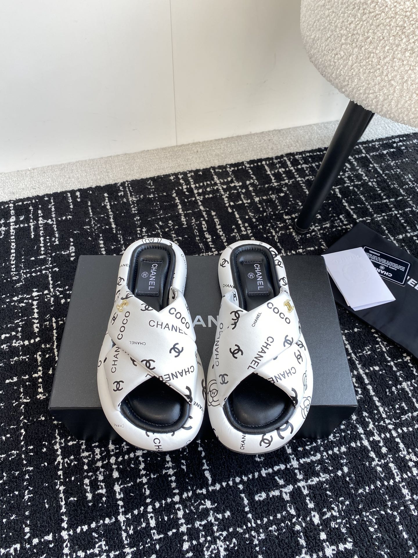 UA Ch**el SLIPPERS