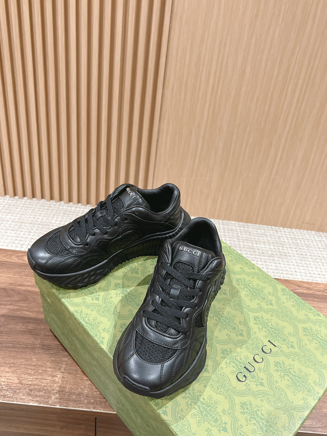 UA Gvc*1 RIPPLE SNEAKER
