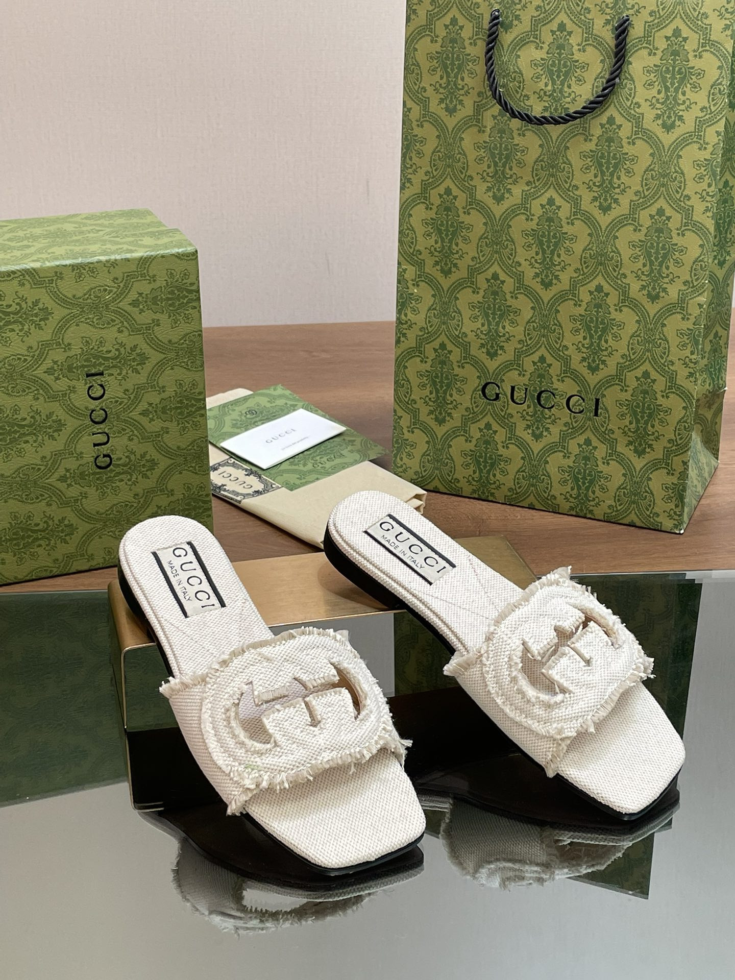 UA Gvc*1 WOMEN