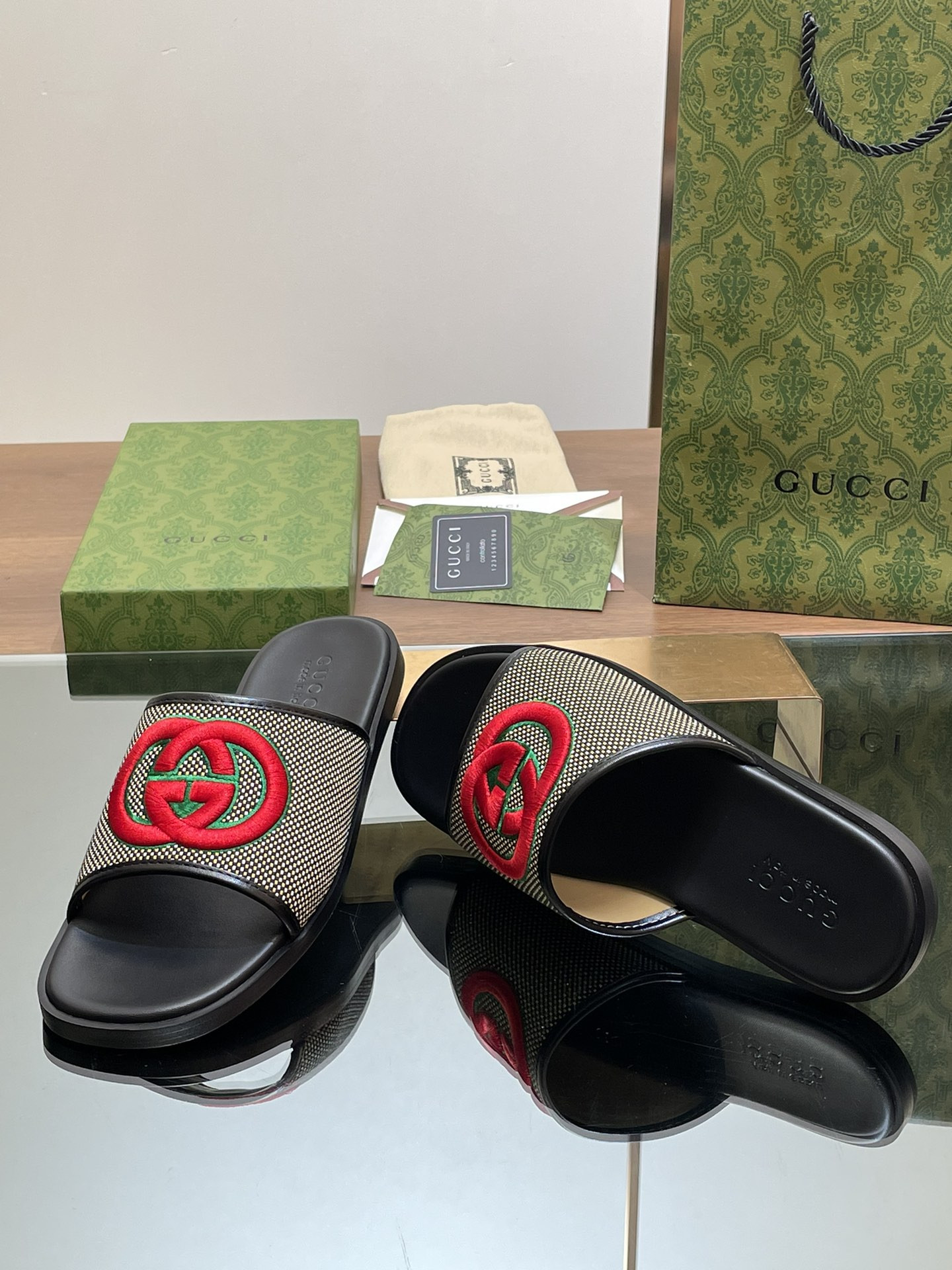 UA Gvc*1 INTERLOCKING G SLIDE SANDAL