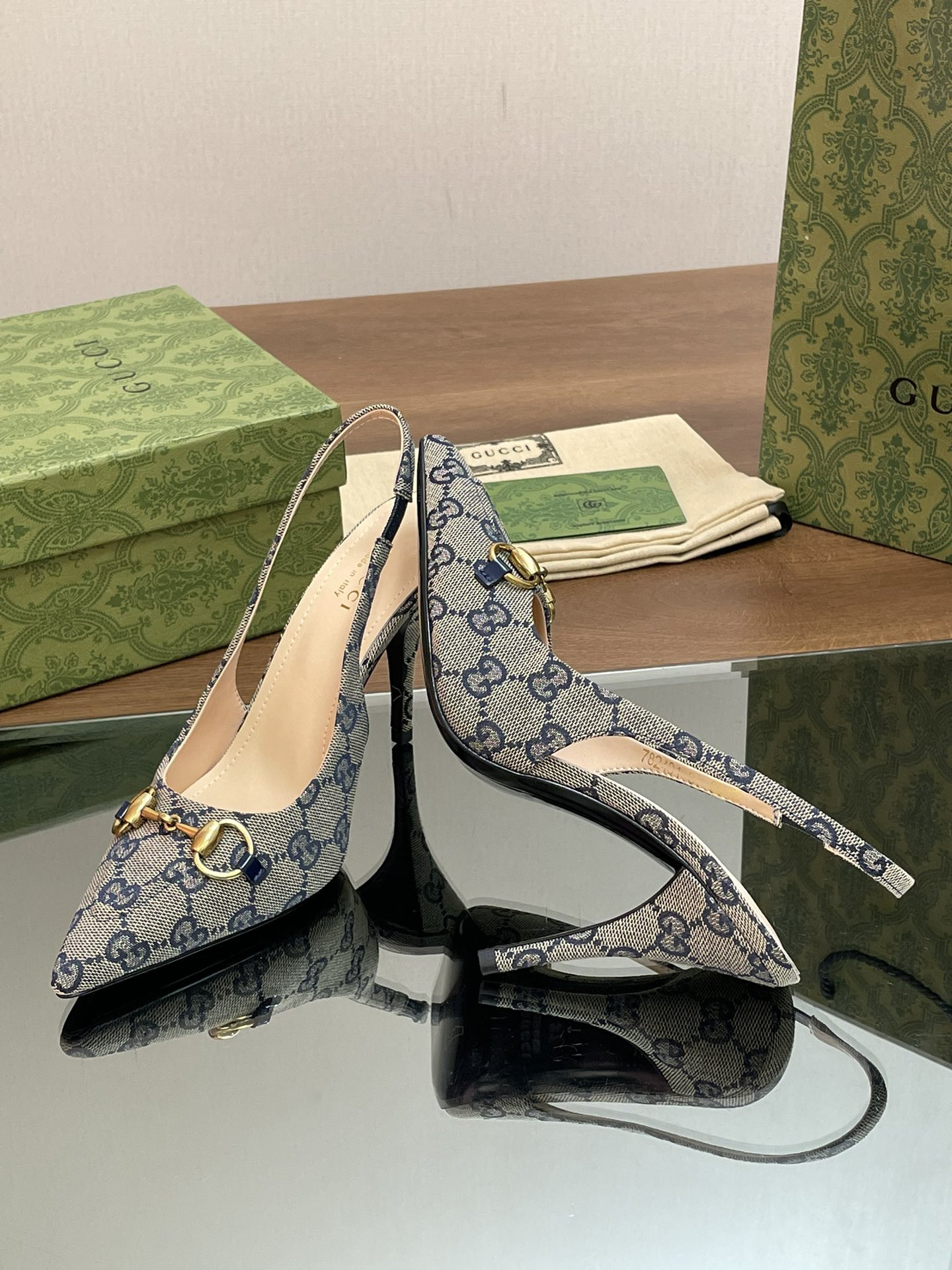 UA Gvc*1 WOMEN