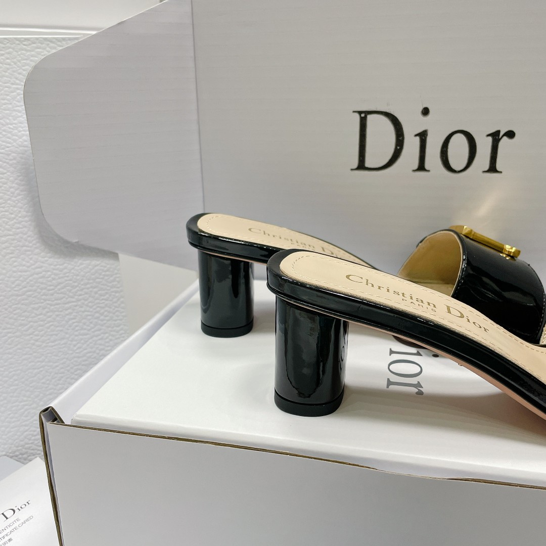 UA D10r Or C
