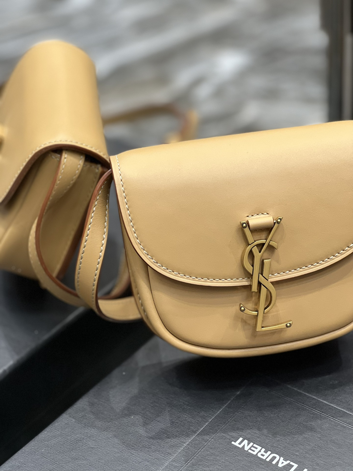 Y51 KAIA SMALL SATCHEL IN SMOOTH LEATHER 15x14x4.5cm