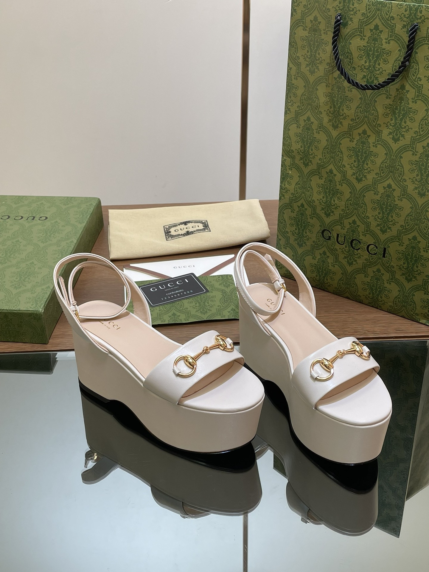 UA Gvc*1 WOMEN