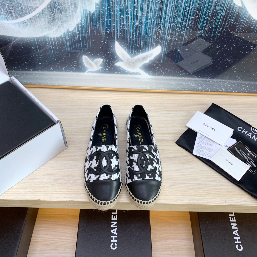 UA Ch**el ESPADRILLES