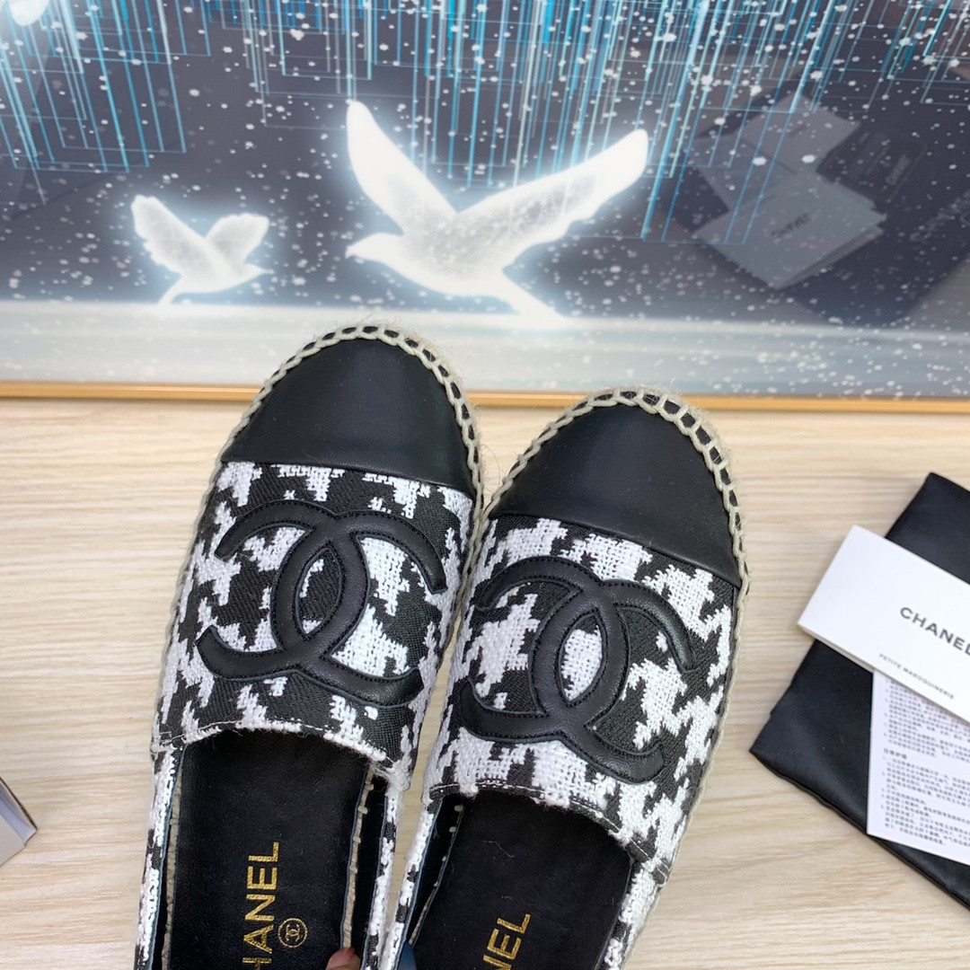UA Ch**el ESPADRILLES