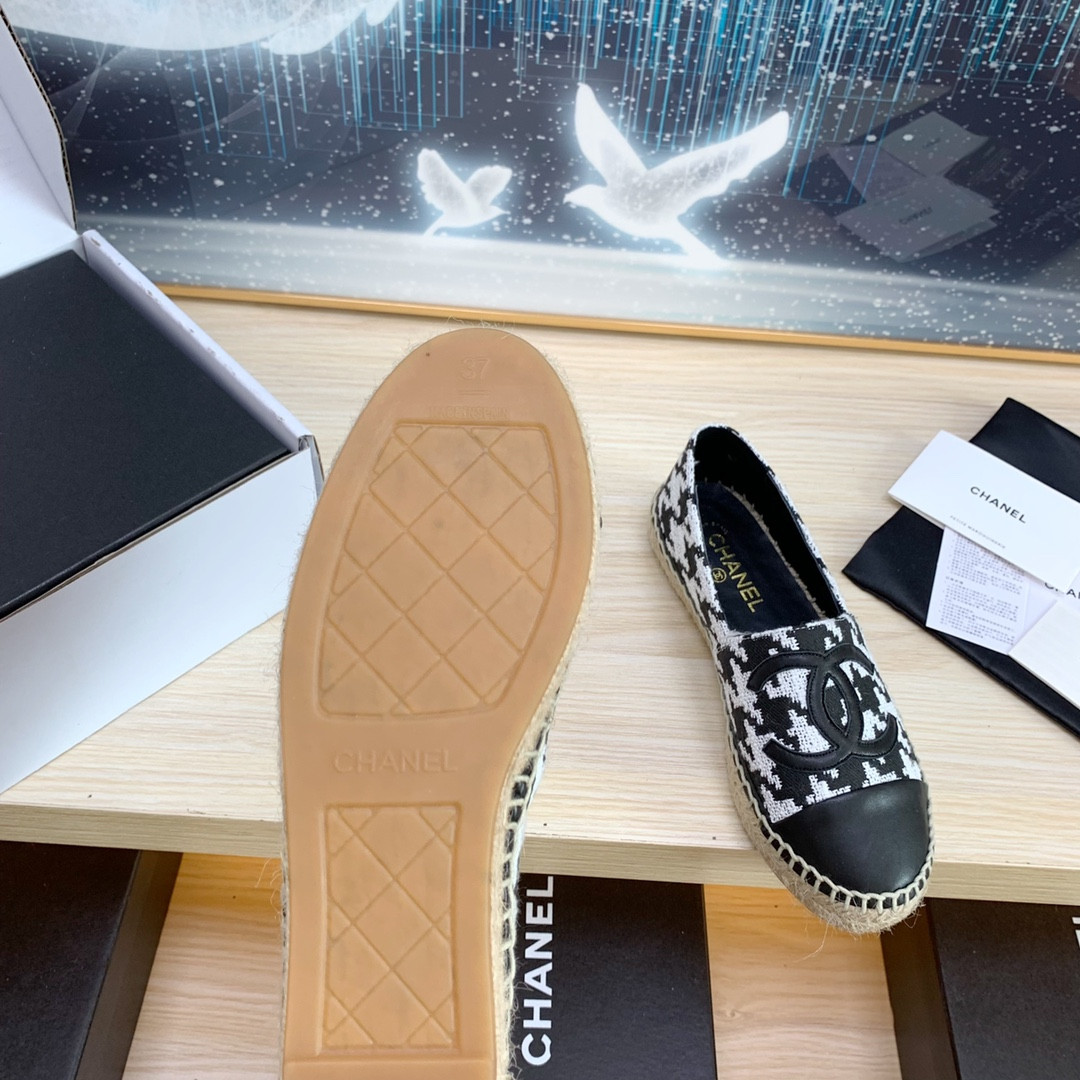 UA Ch**el ESPADRILLES