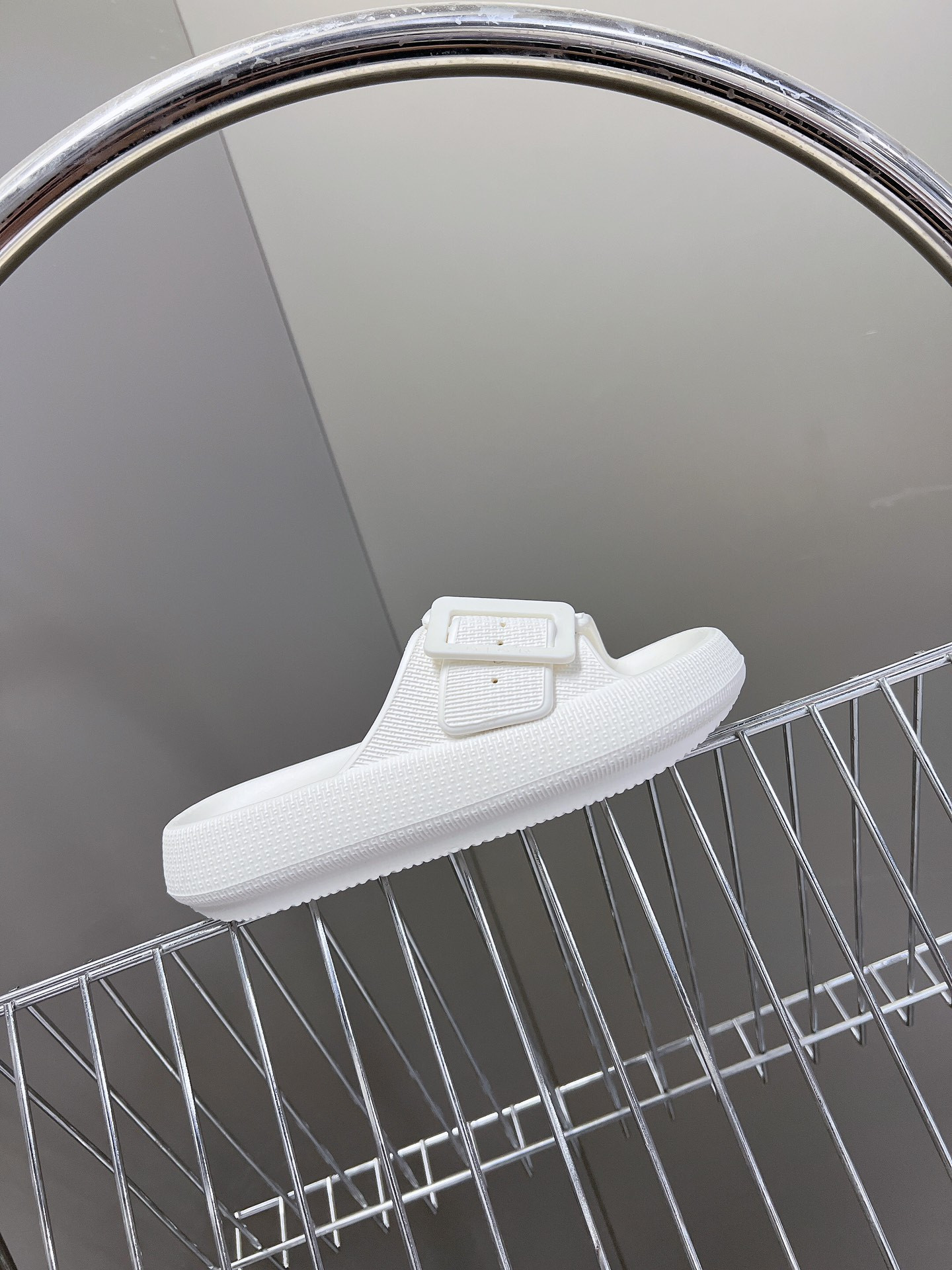 UA D10r Slide